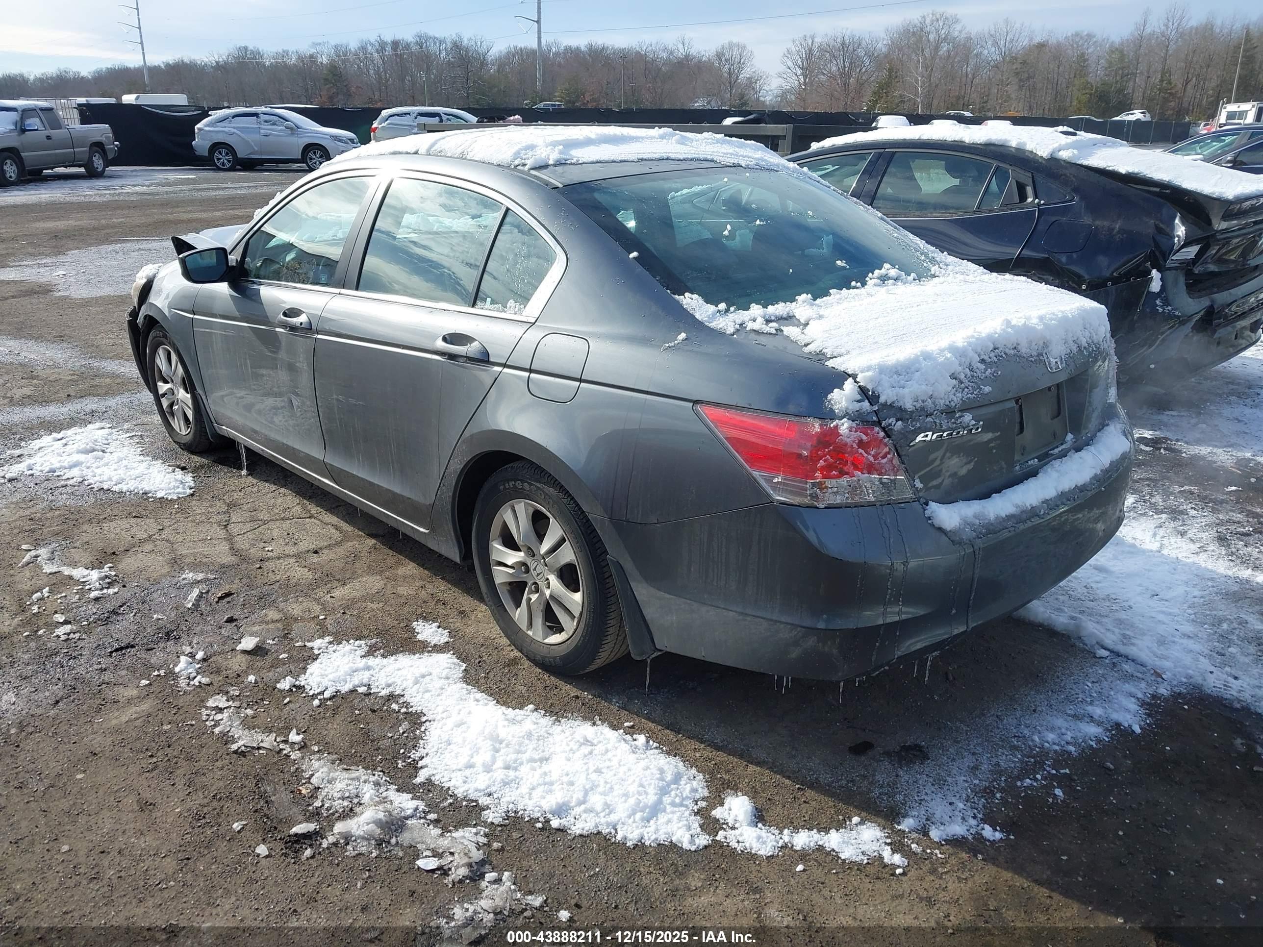 HONDA ACCORD image 3