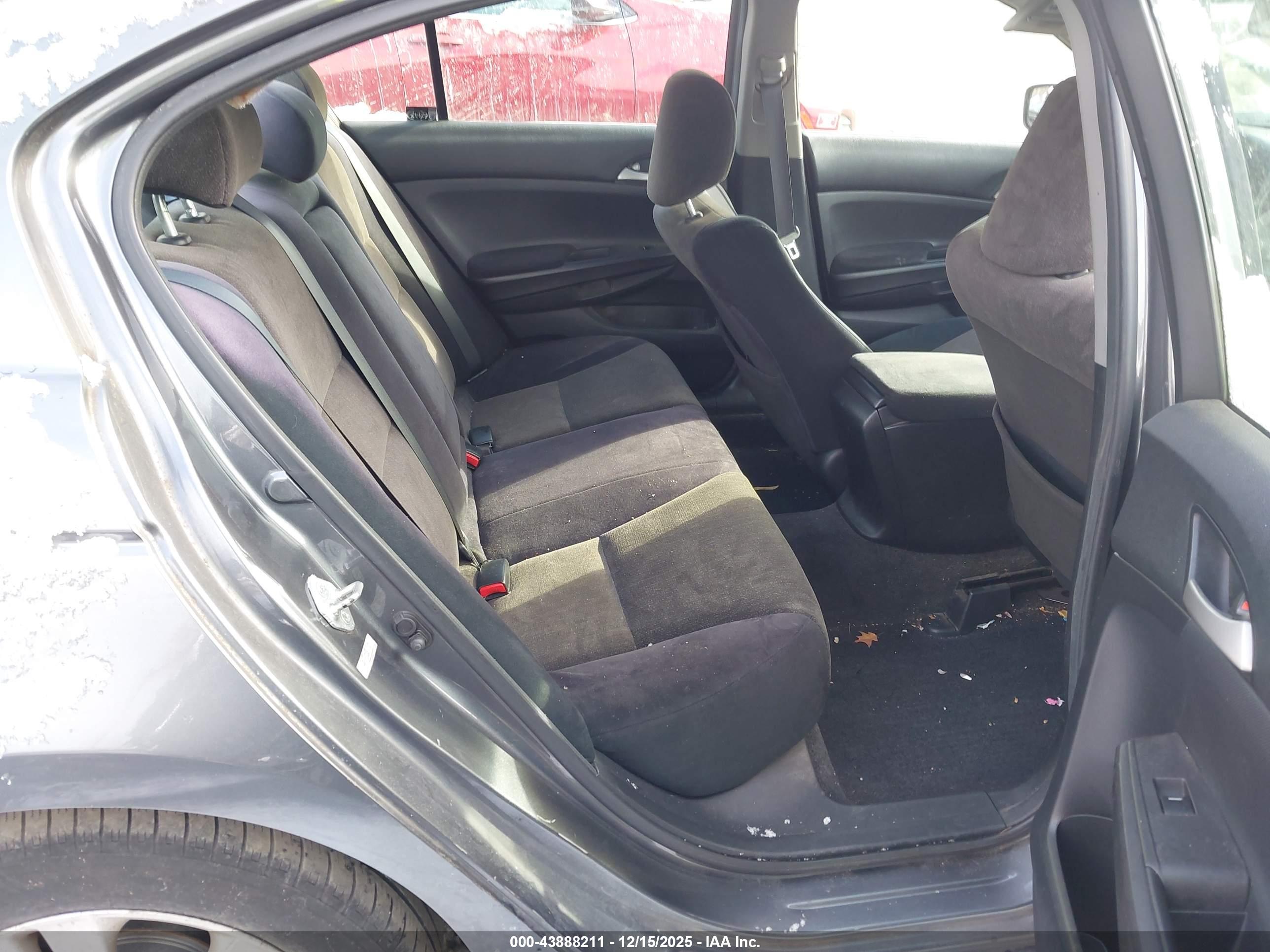 HONDA ACCORD image 8