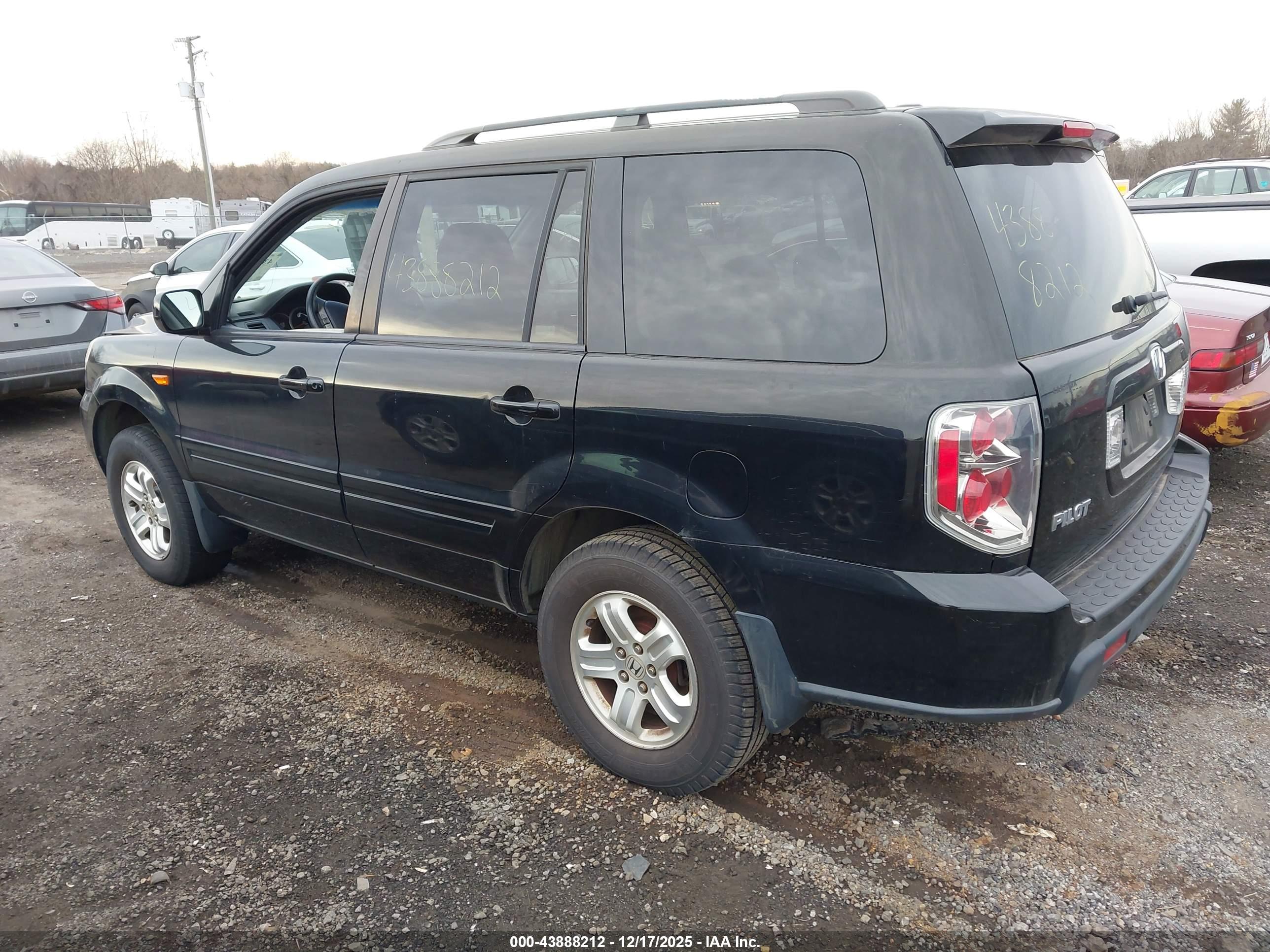 HONDA PILOT image 3