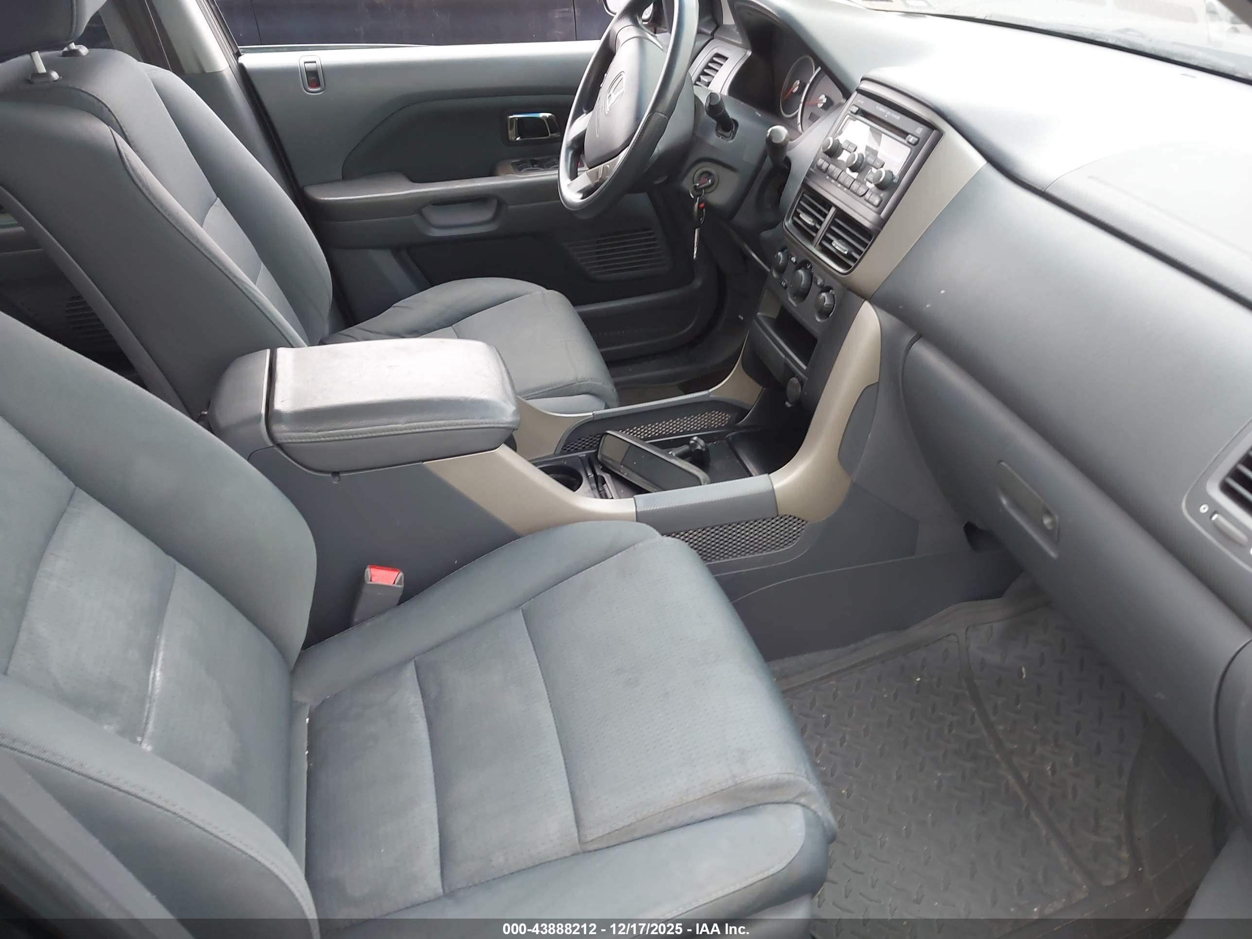 HONDA PILOT image 5