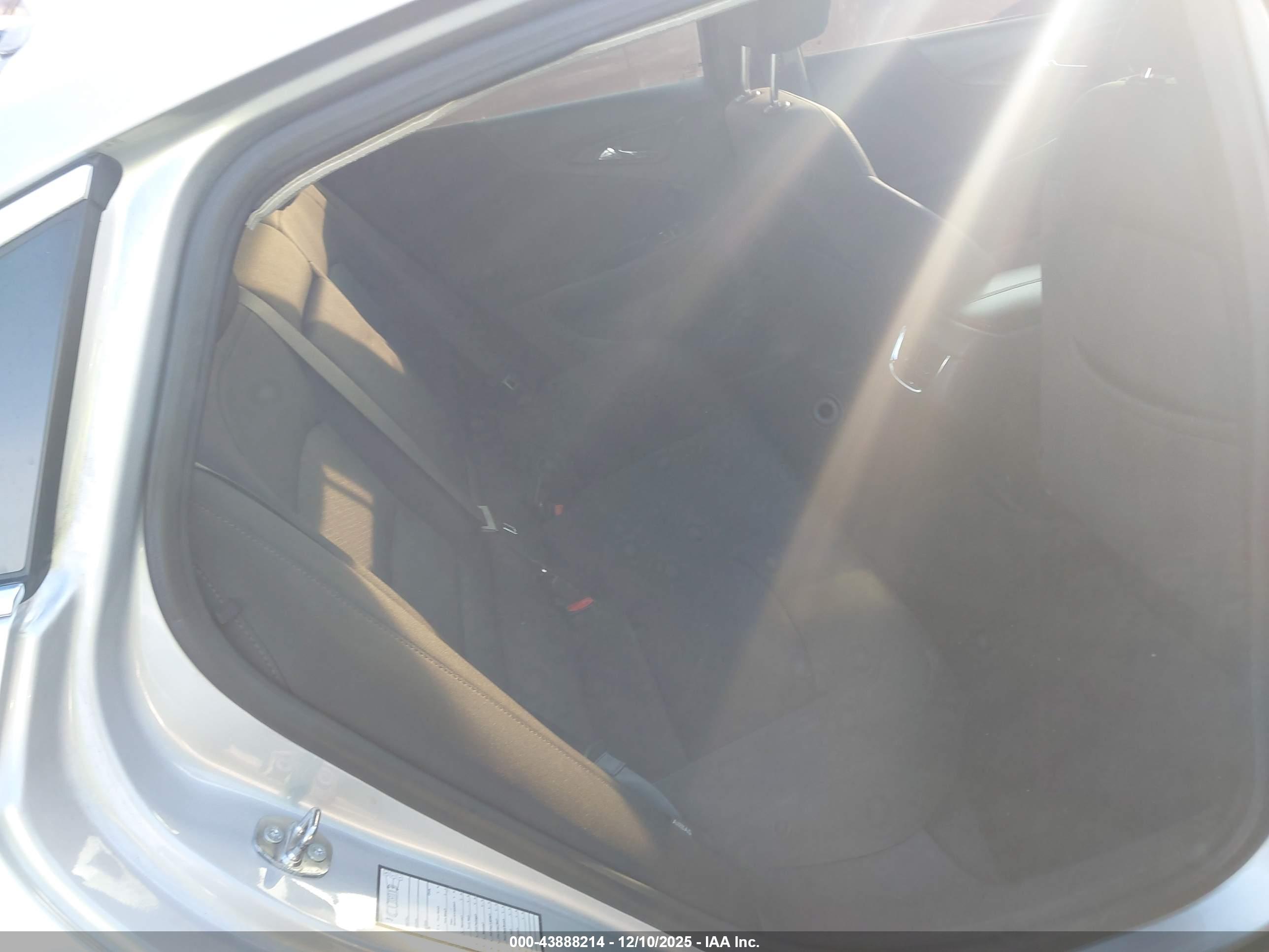 CHEVROLET MALIBU image 8