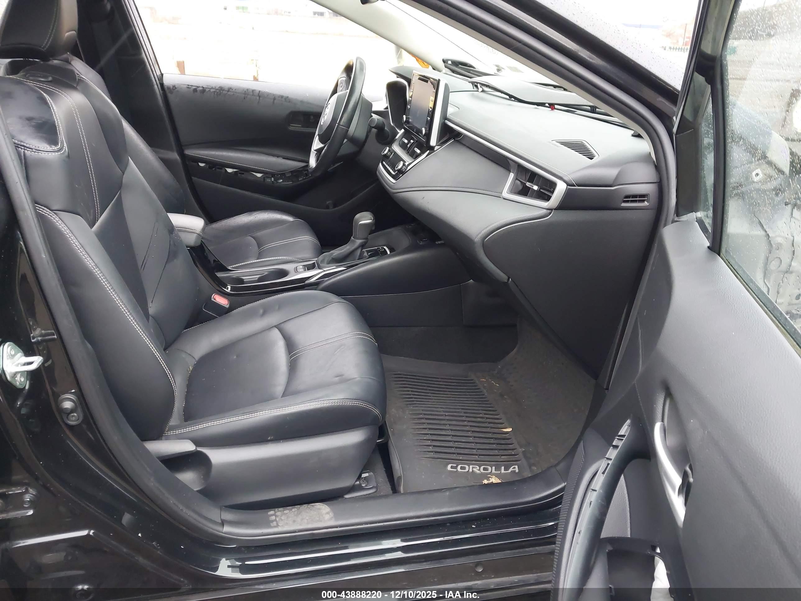 TOYOTA COROLLA image 5