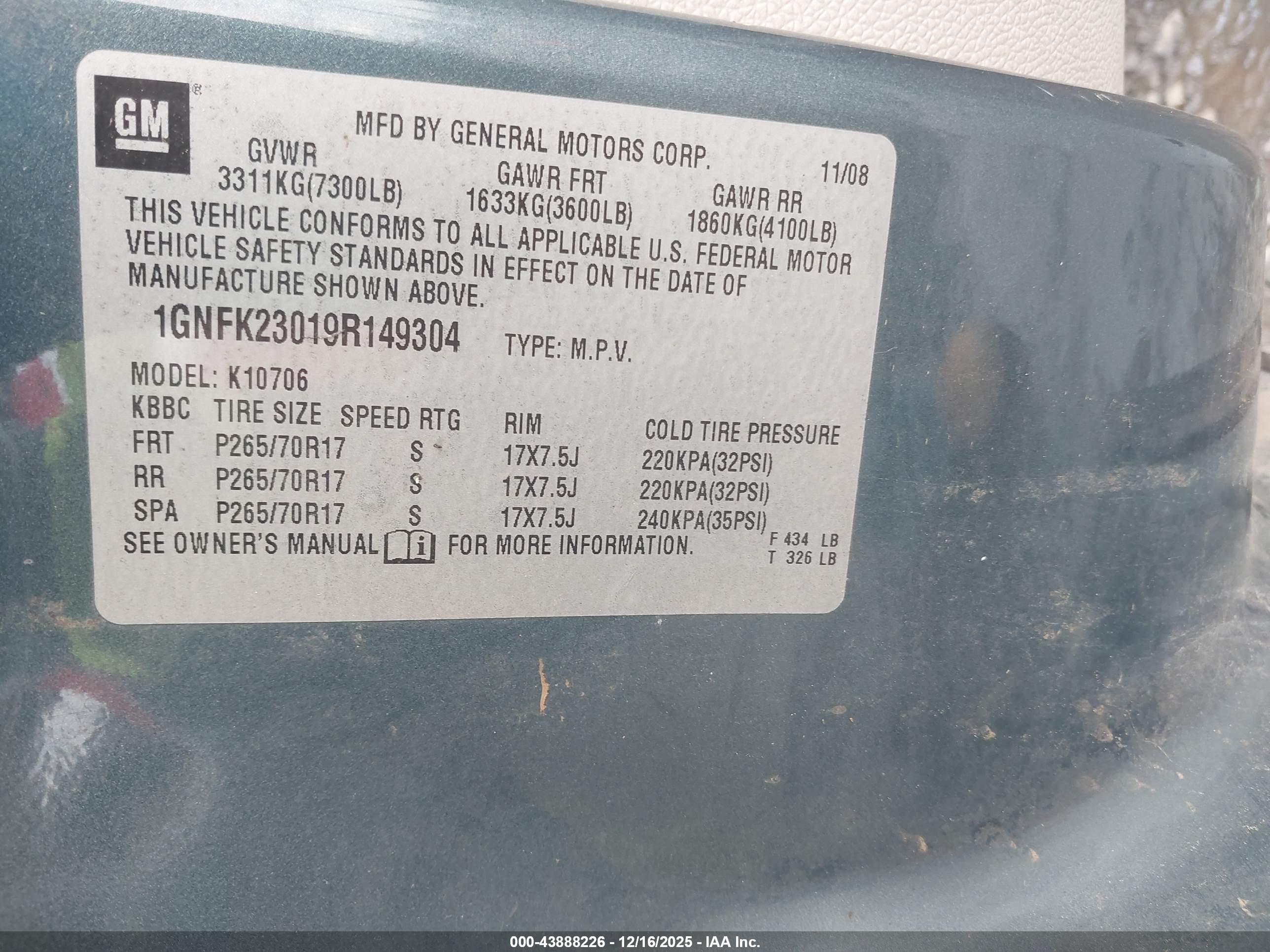 CHEVROLET TAHOE image 9