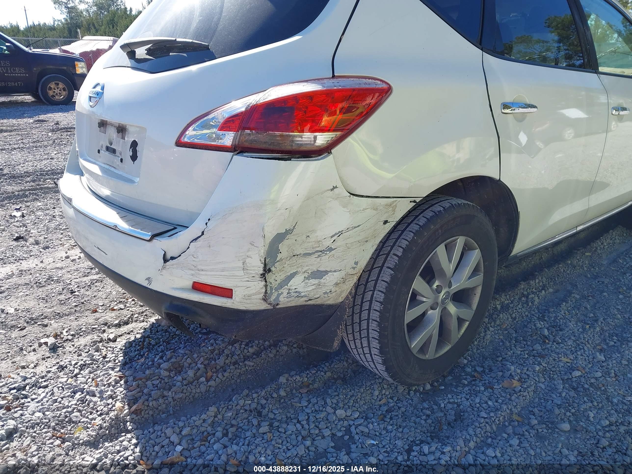 NISSAN MURANO image 6
