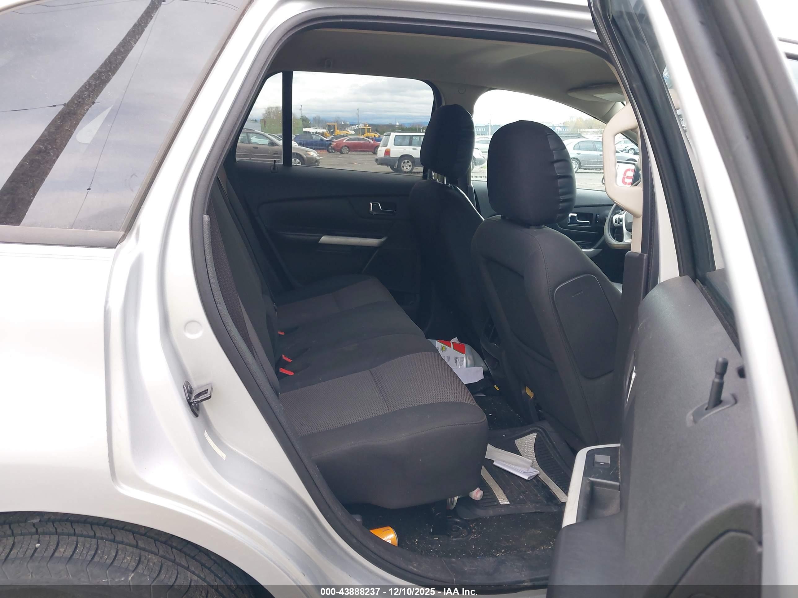 FORD EDGE image 8