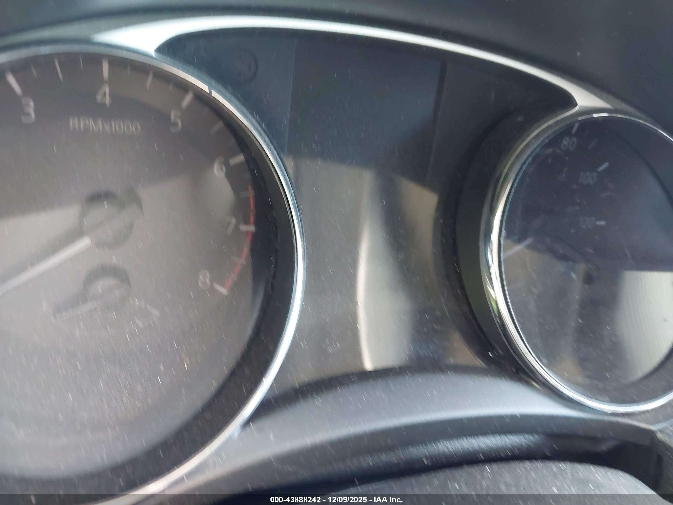 NISSAN ROGUE image 7