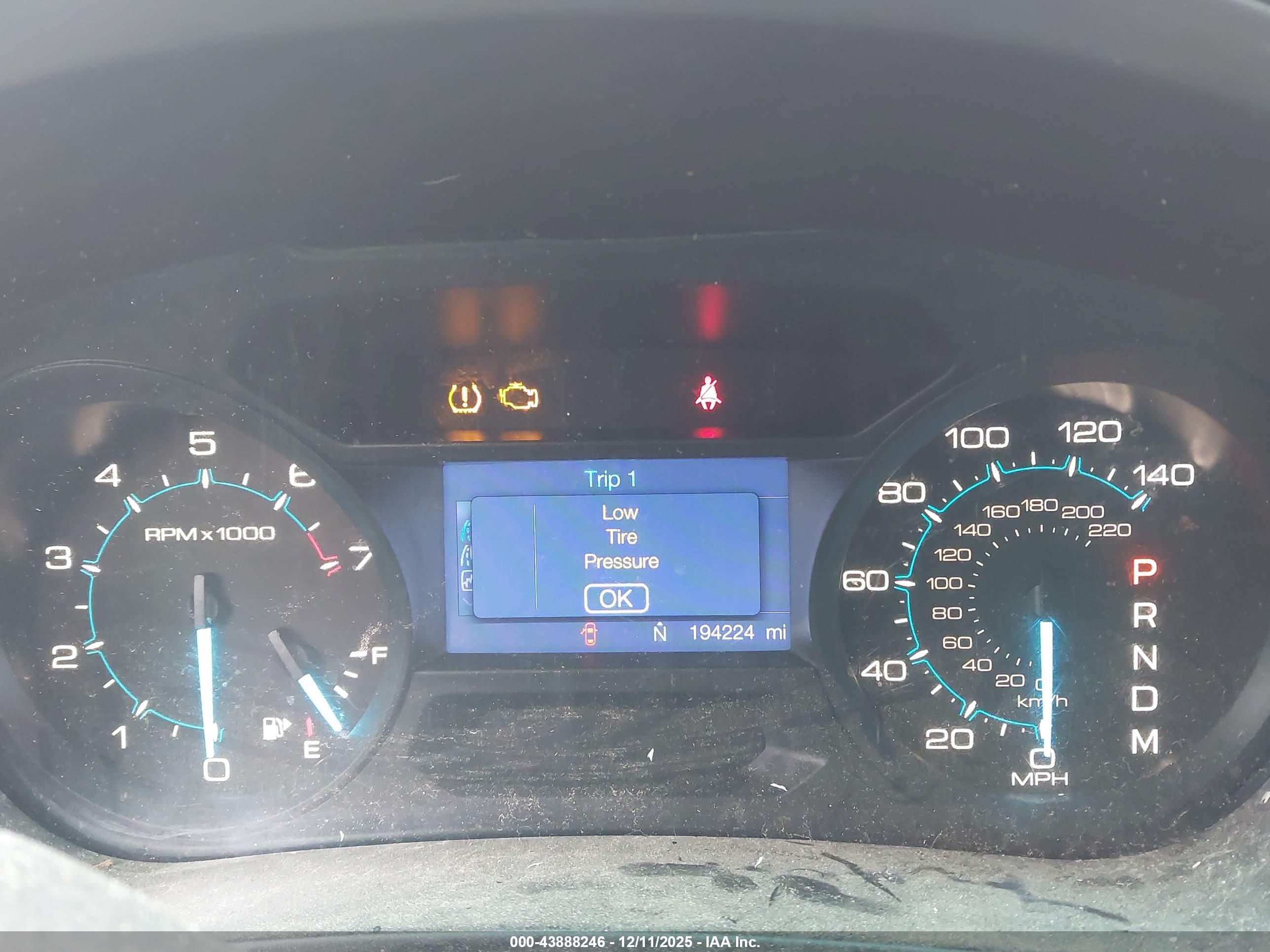 FORD EXPLORER image 7