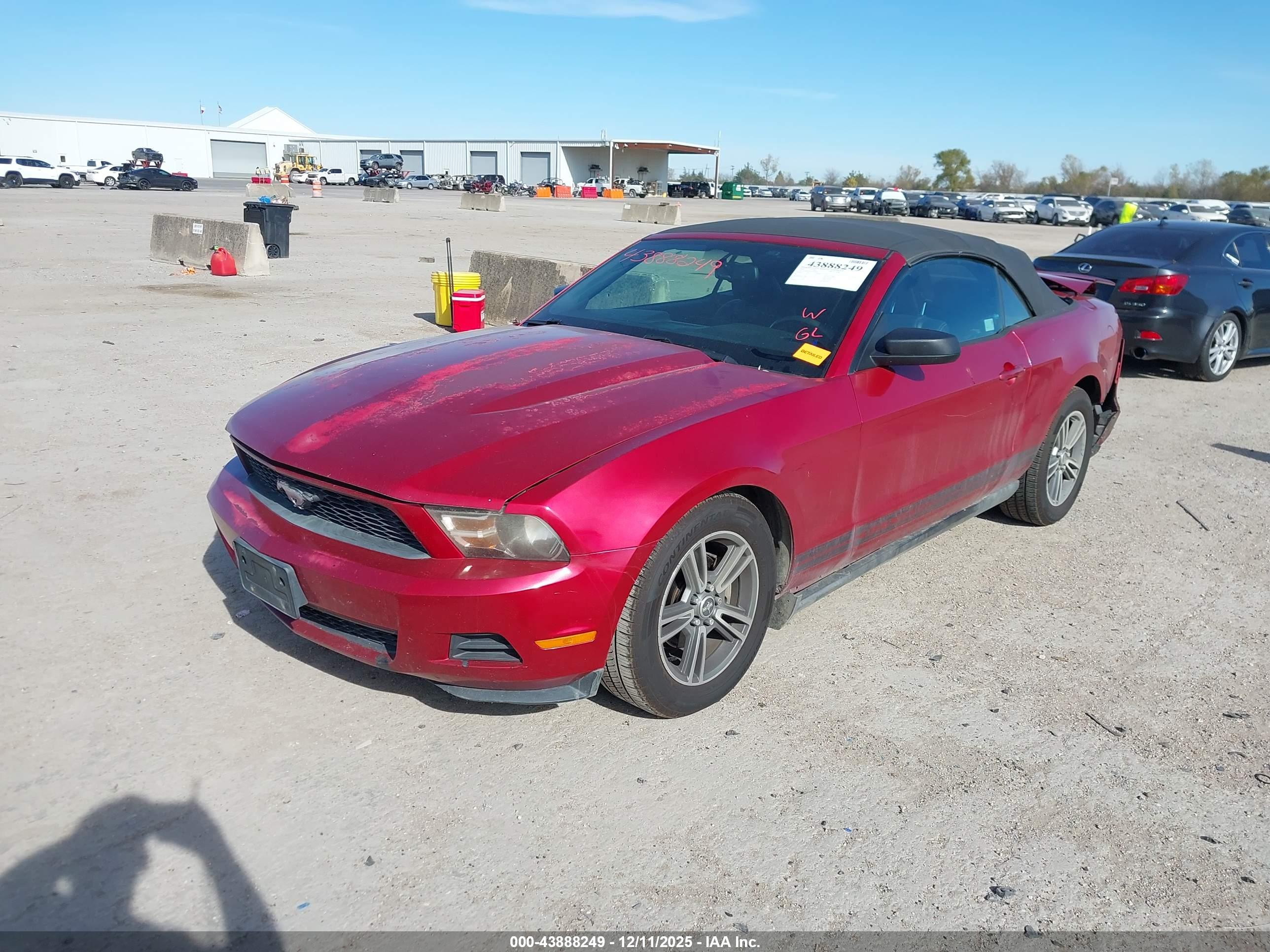 FORD MUSTANG image 2