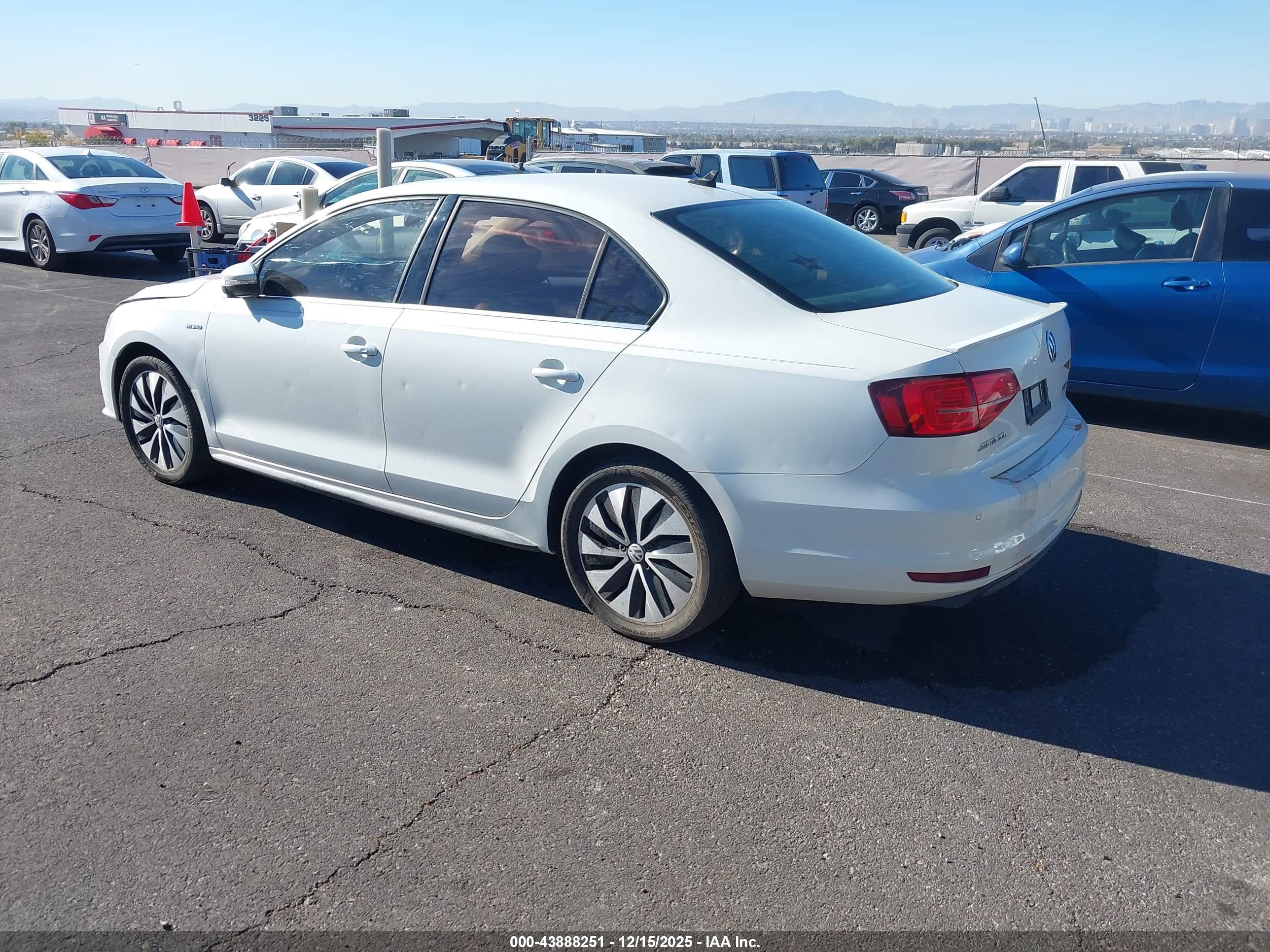 VOLKSWAGEN JETTA image 3