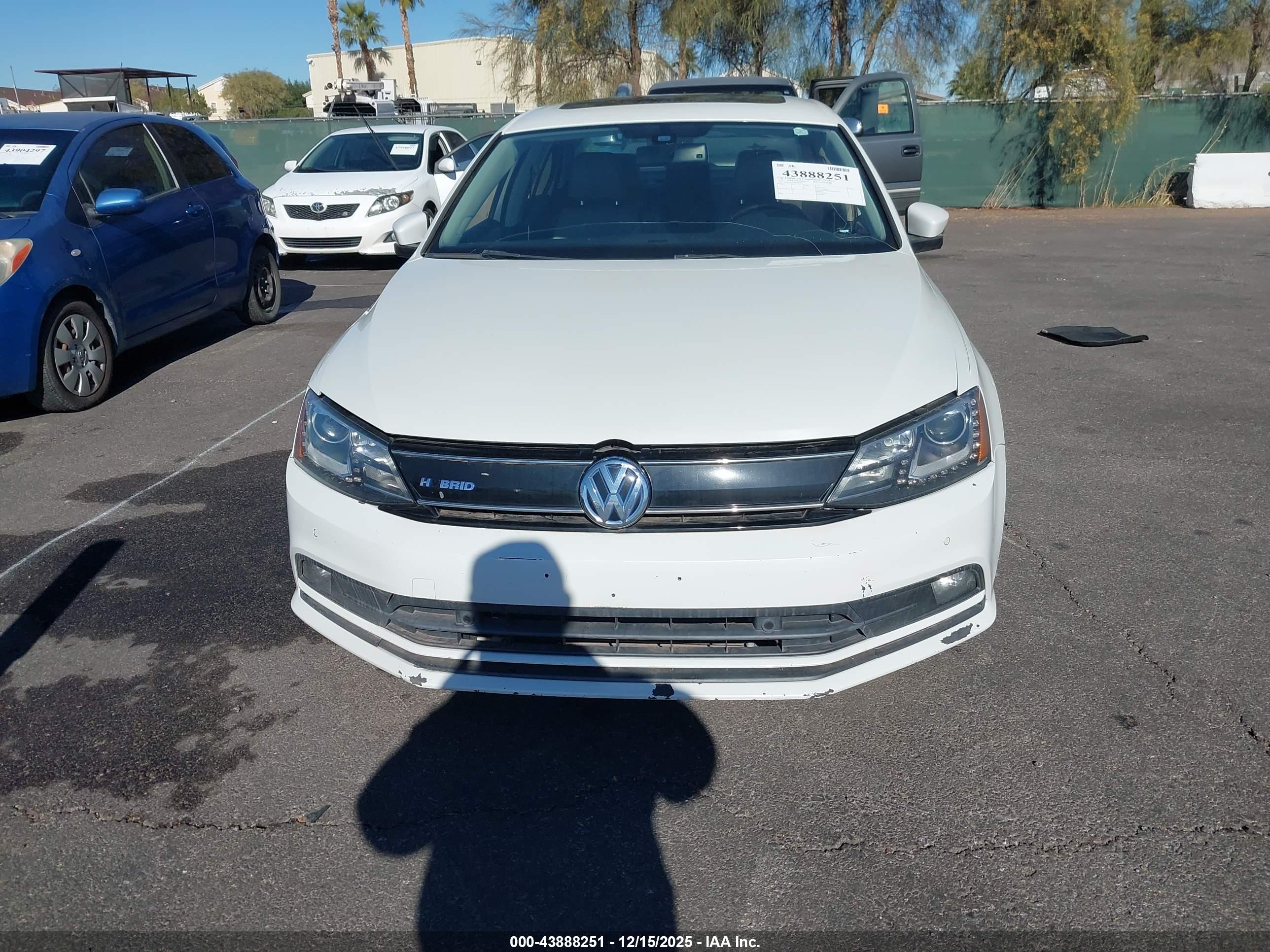 VOLKSWAGEN JETTA image 6