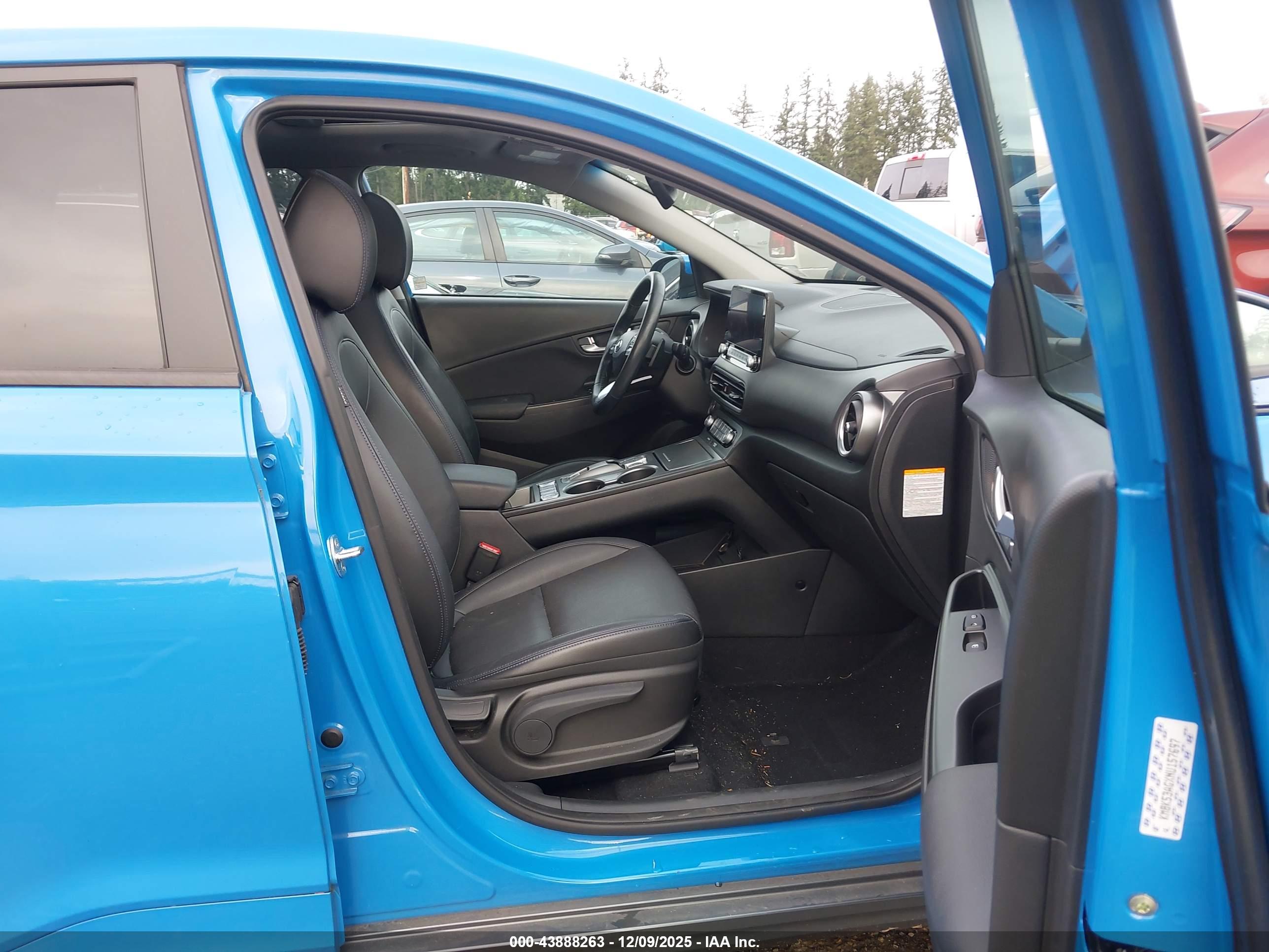 HYUNDAI KONA image 5