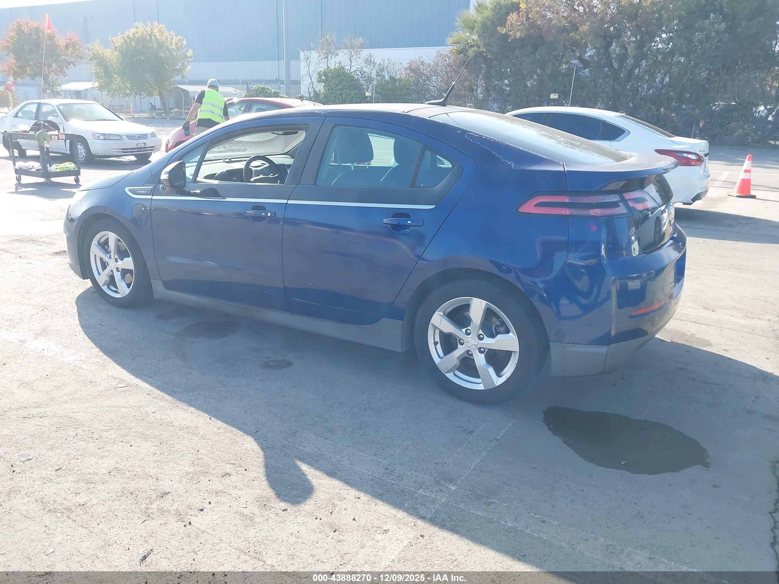 CHEVROLET VOLT image 3