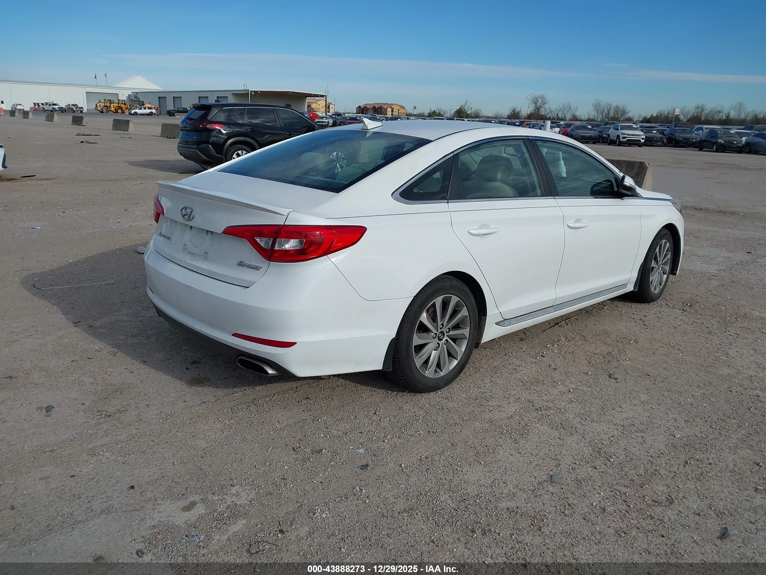 HYUNDAI SONATA image 4