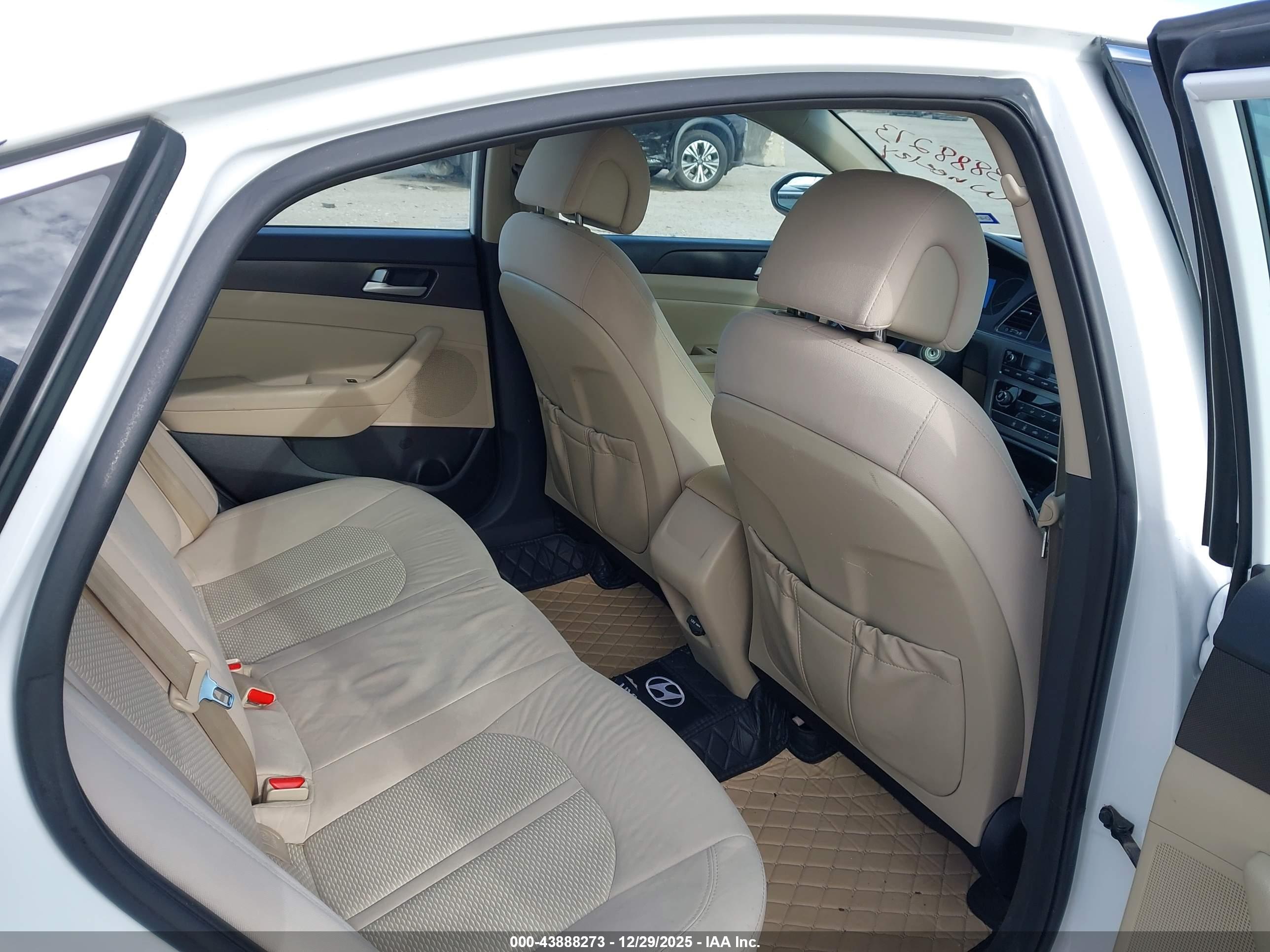 HYUNDAI SONATA image 8