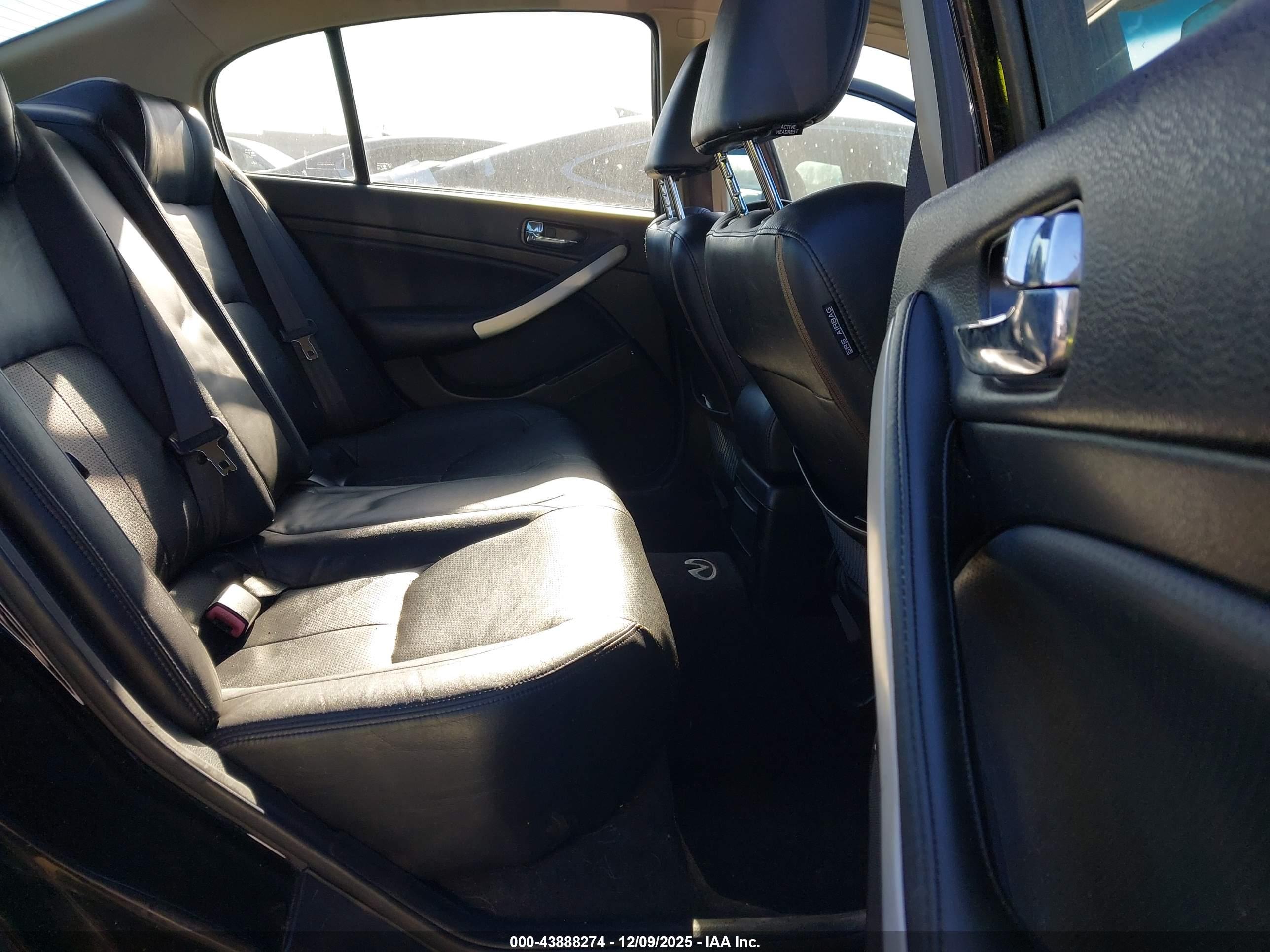 INFINITI G35X image 8