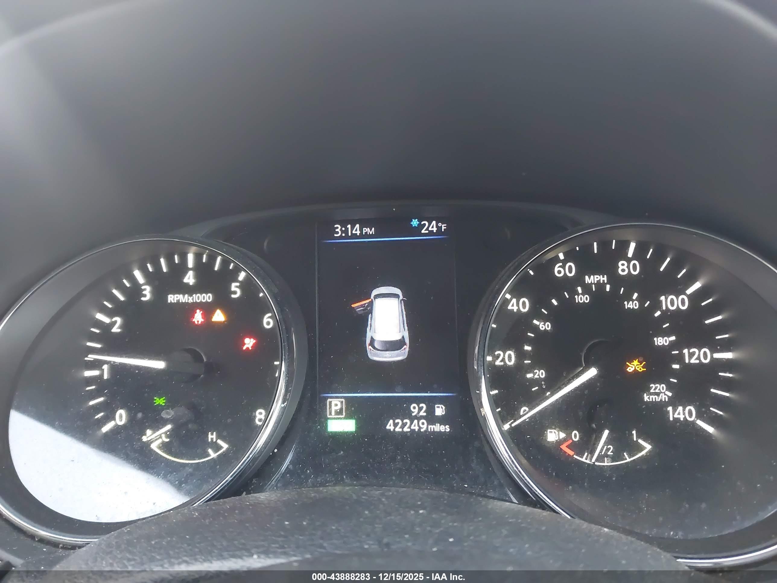 NISSAN ROGUE image 7