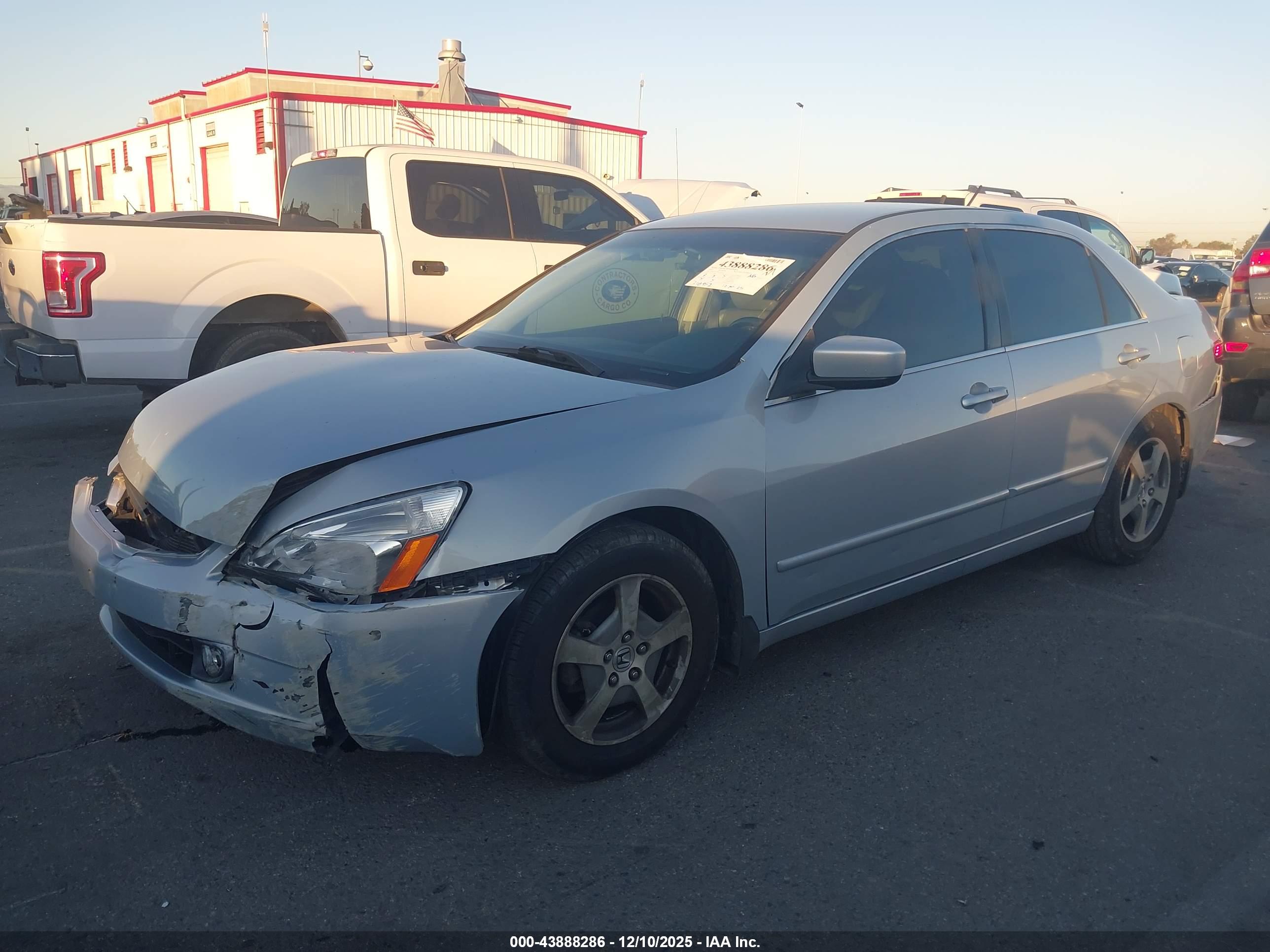 HONDA ACCORD image 2