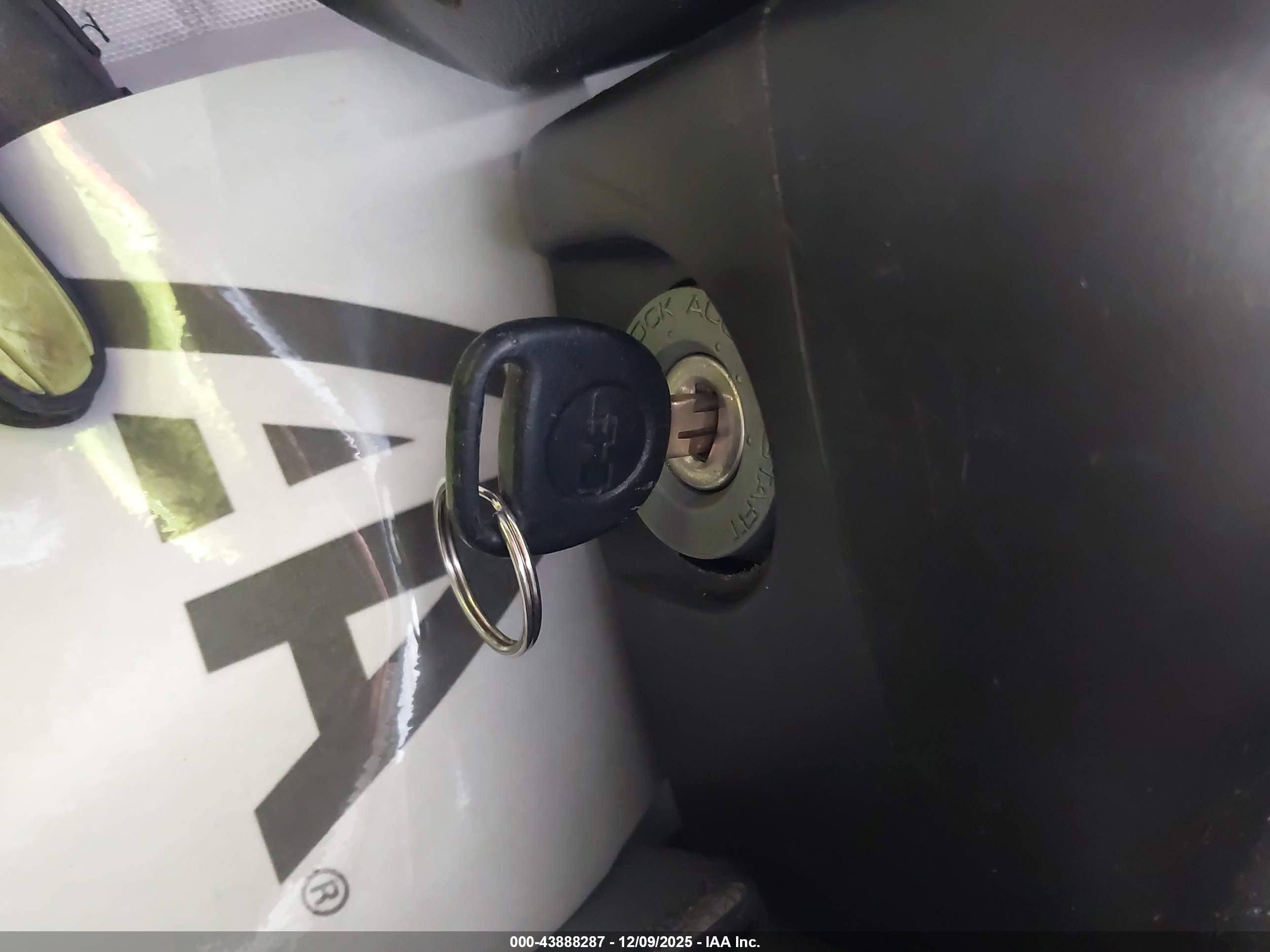 HUMMER H3 image 11