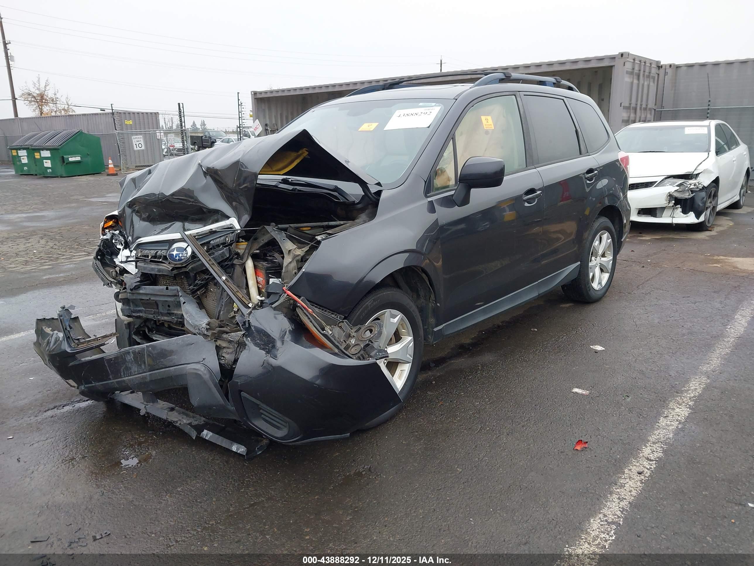 SUBARU FORESTER image 2