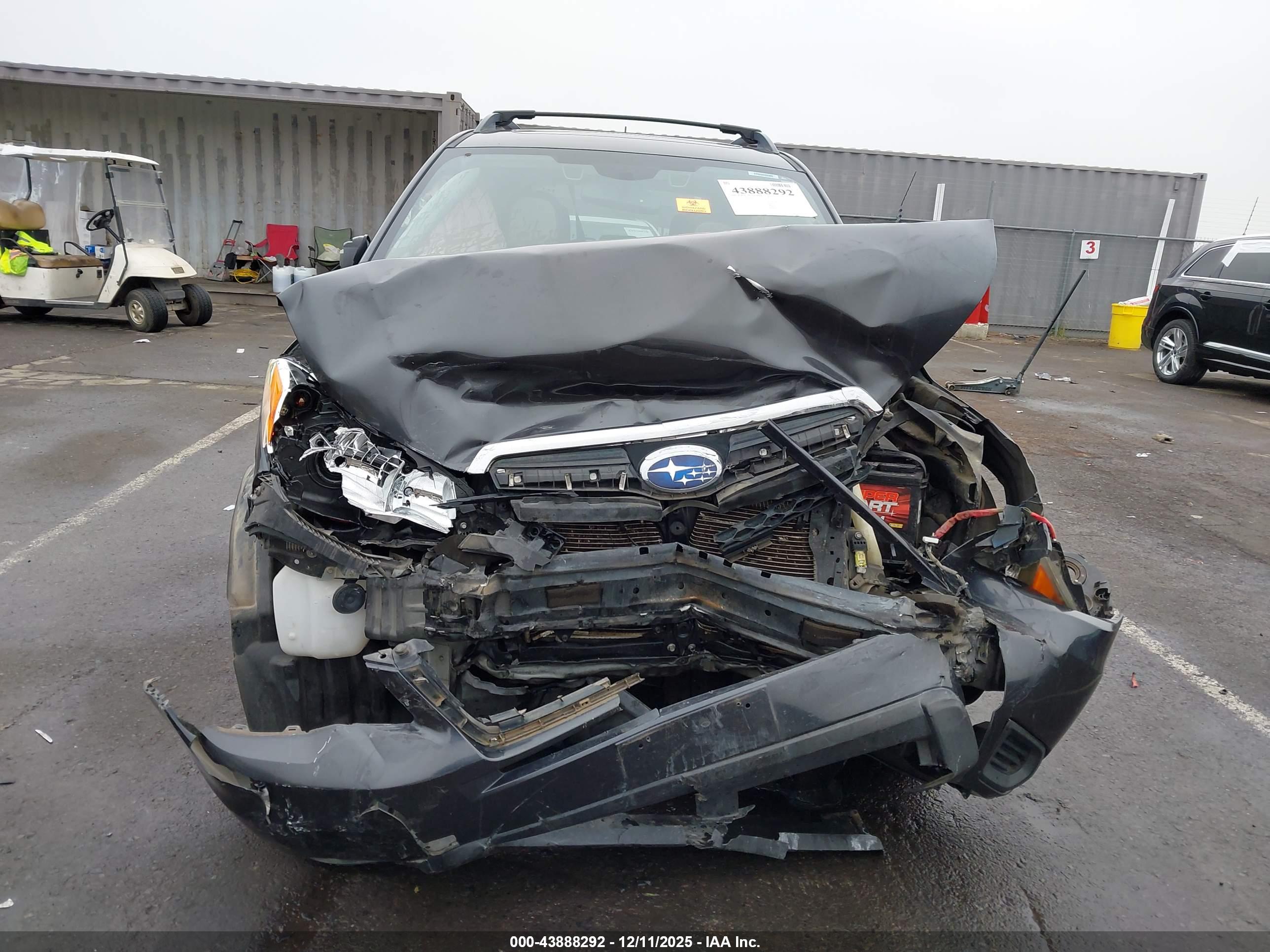 SUBARU FORESTER image 6