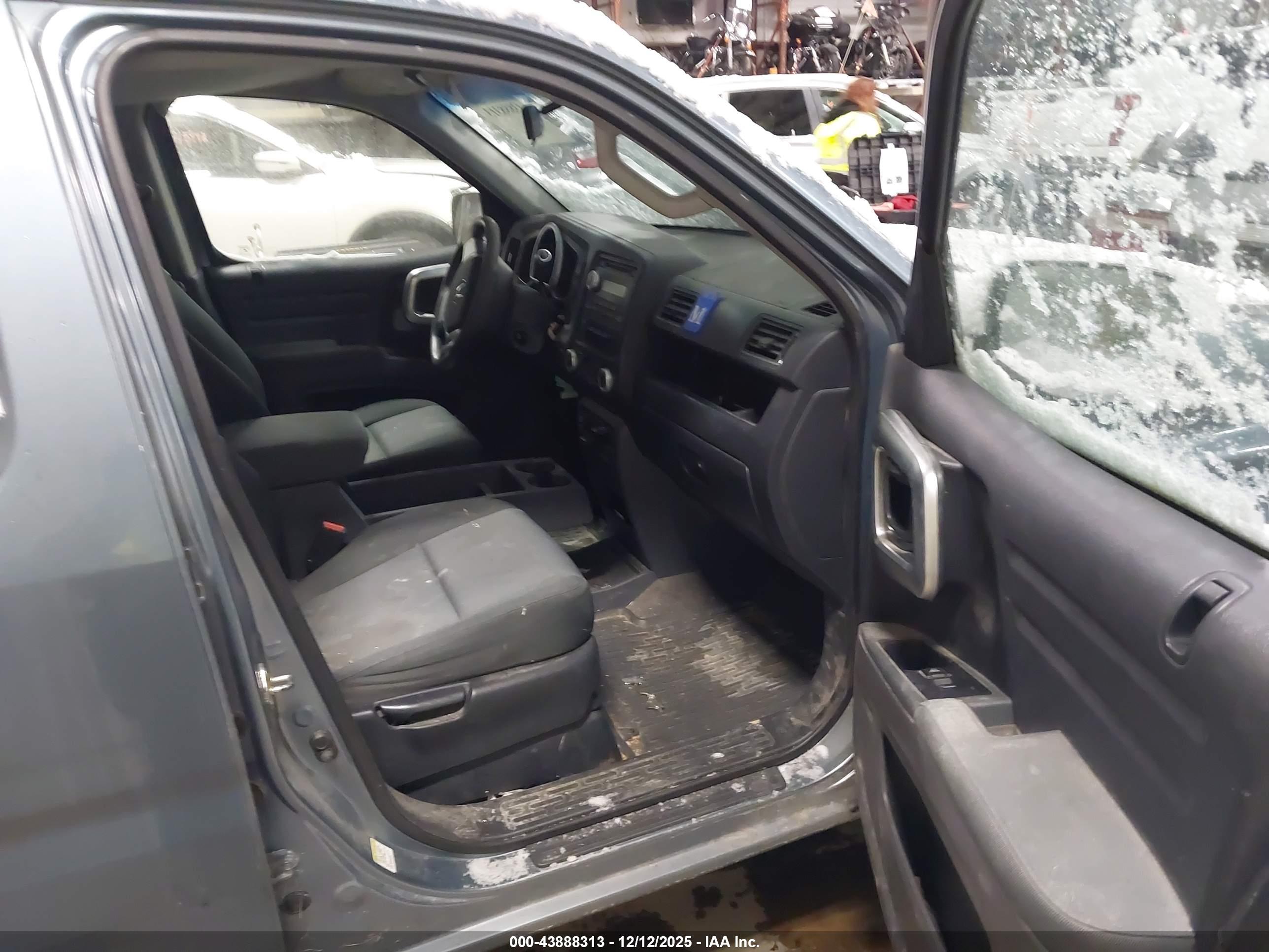 HONDA RIDGELINE image 5