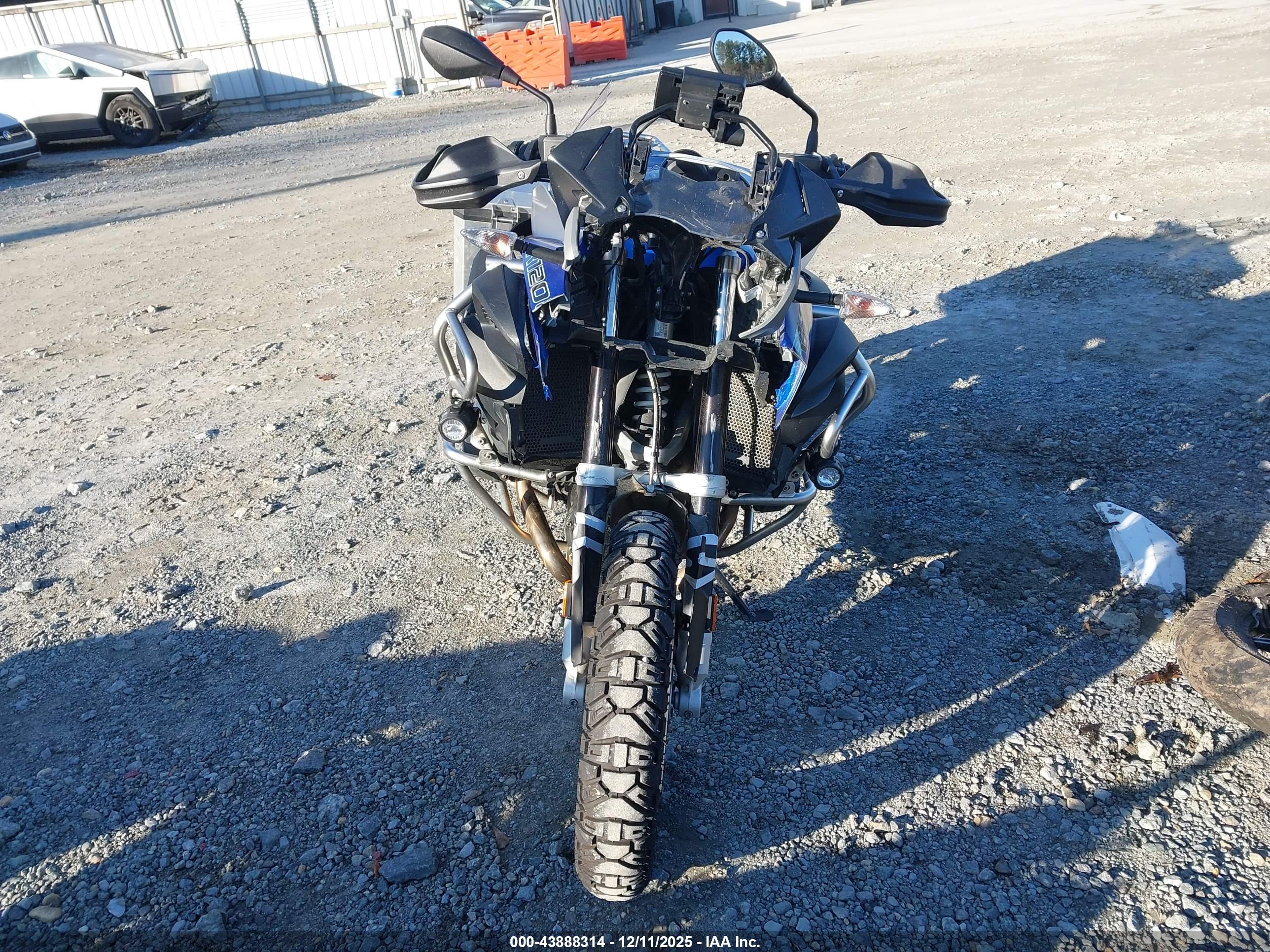 BMW R1200 image 5