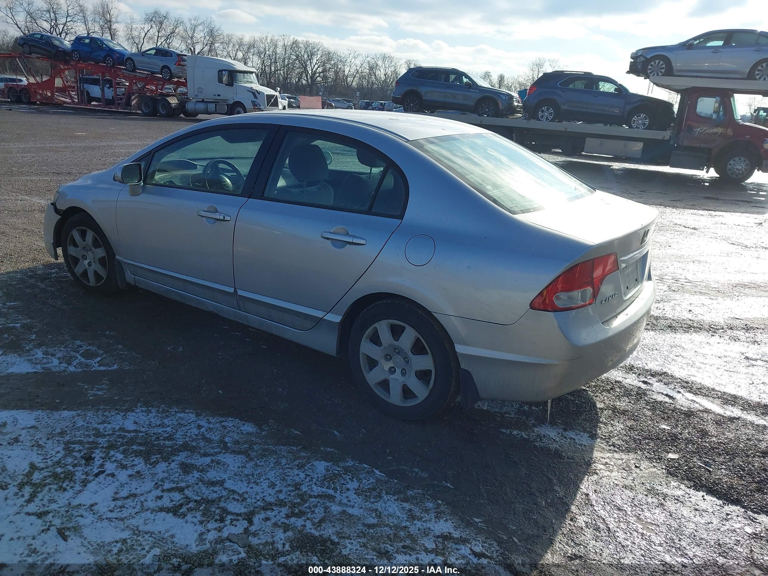 HONDA CIVIC image 3