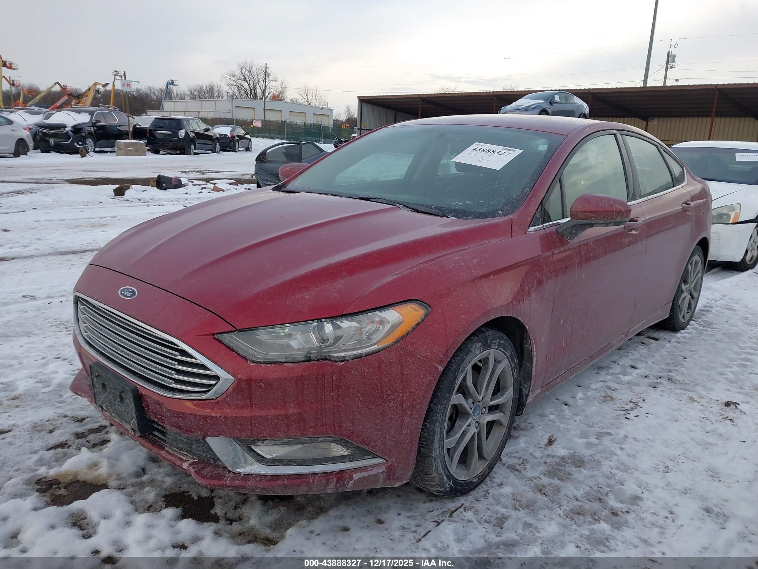 FORD FUSION image 2