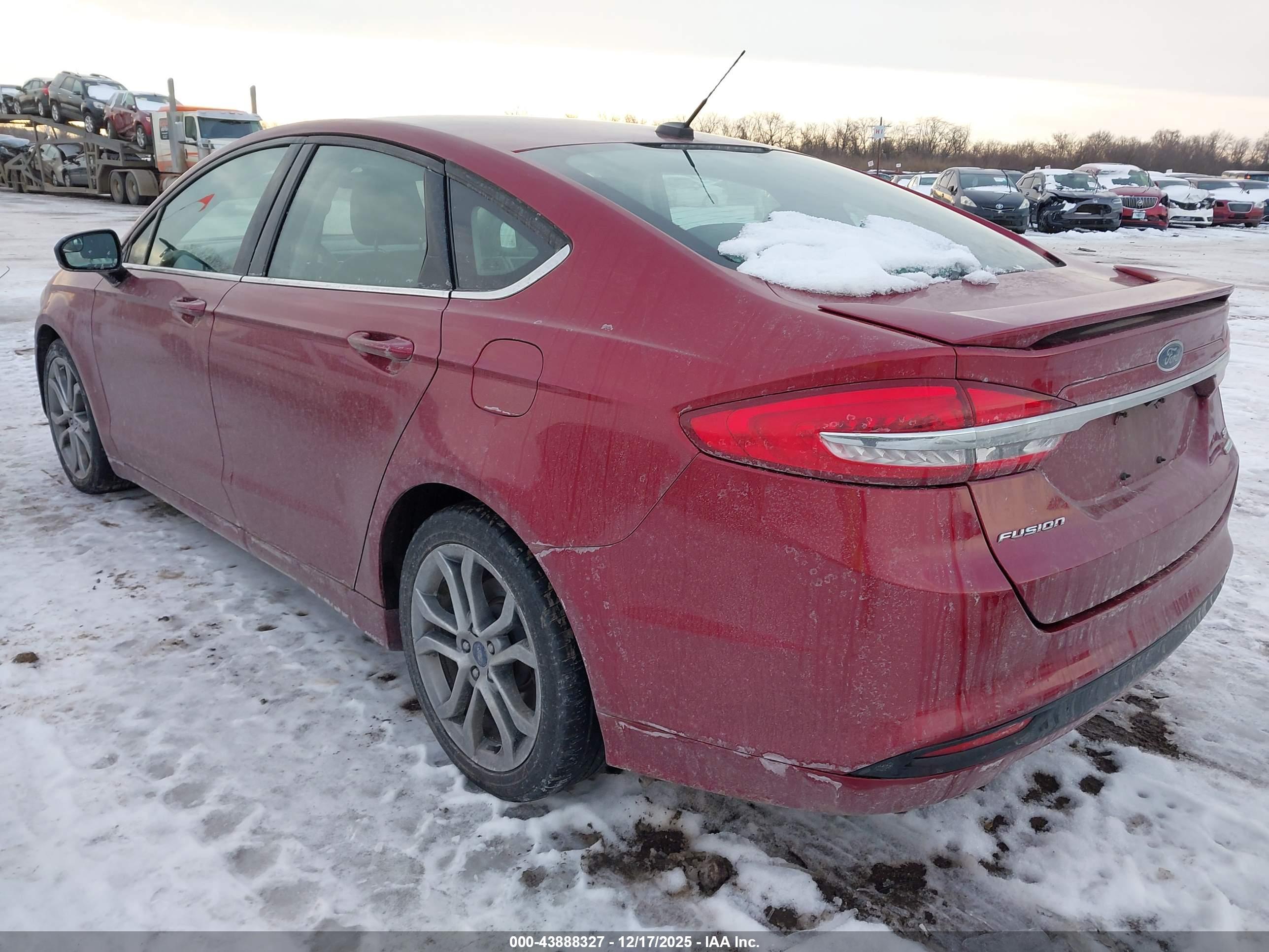 FORD FUSION image 3