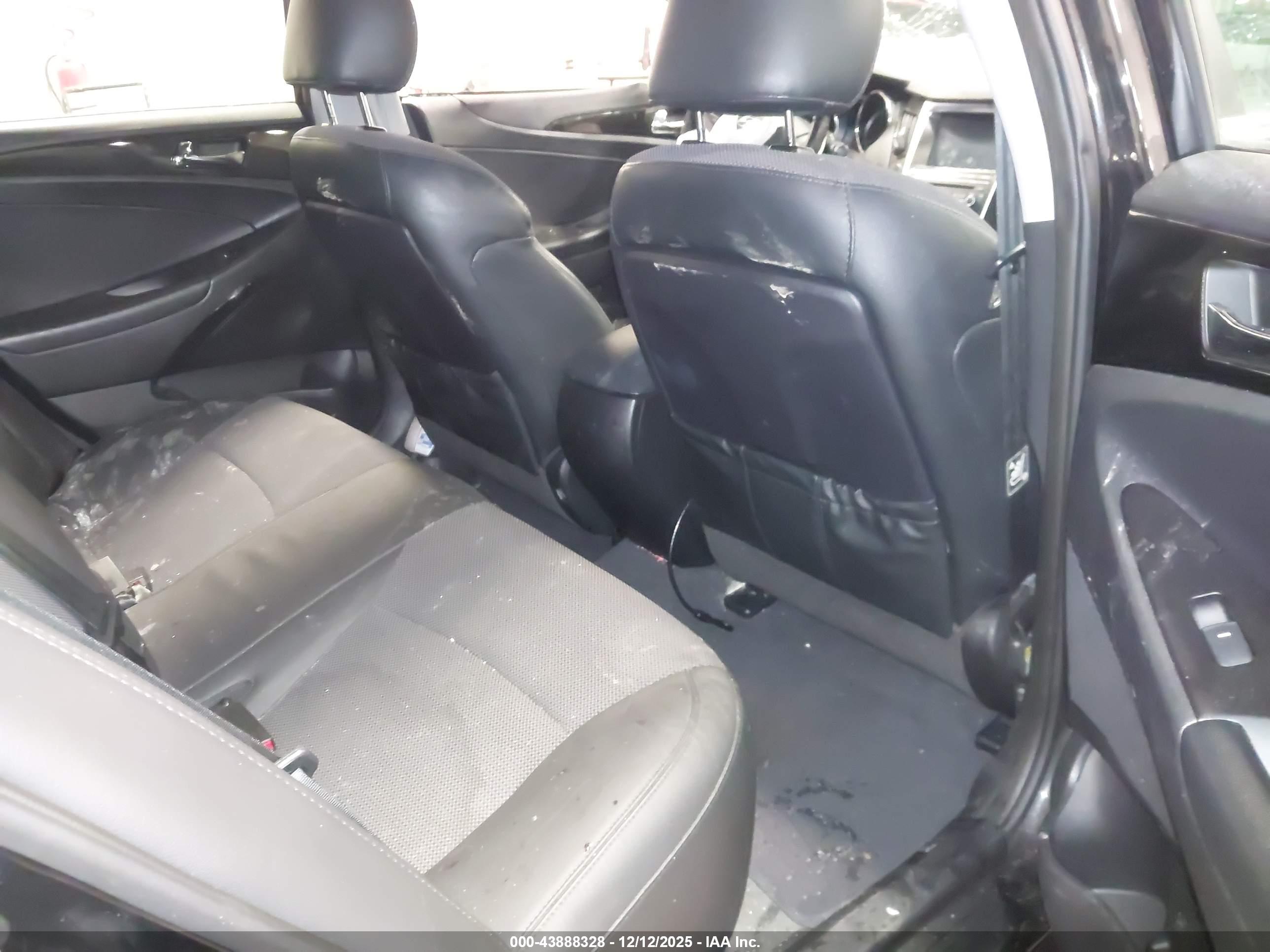 HYUNDAI SONATA image 8