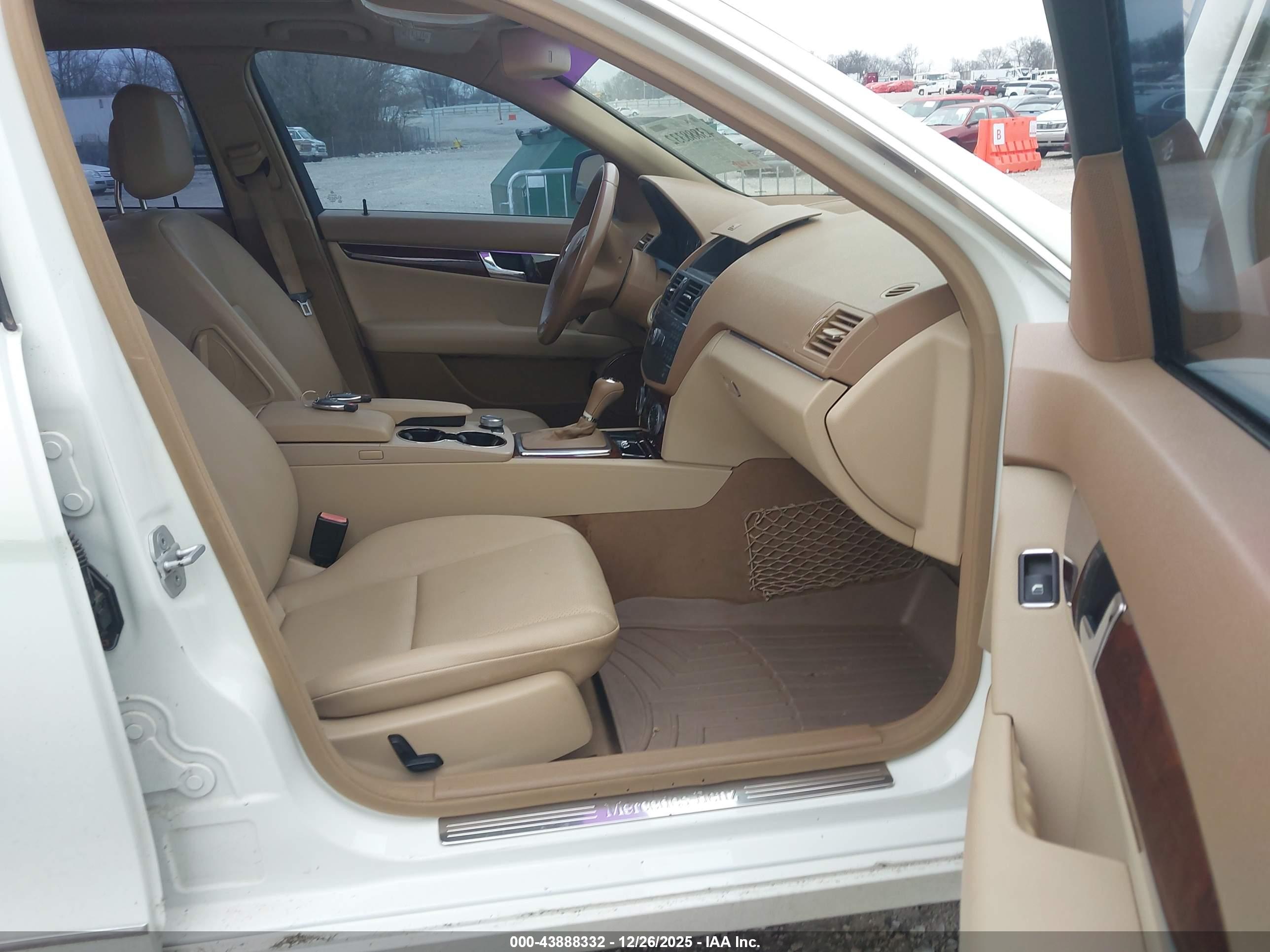 MERCEDES-BENZ C image 5
