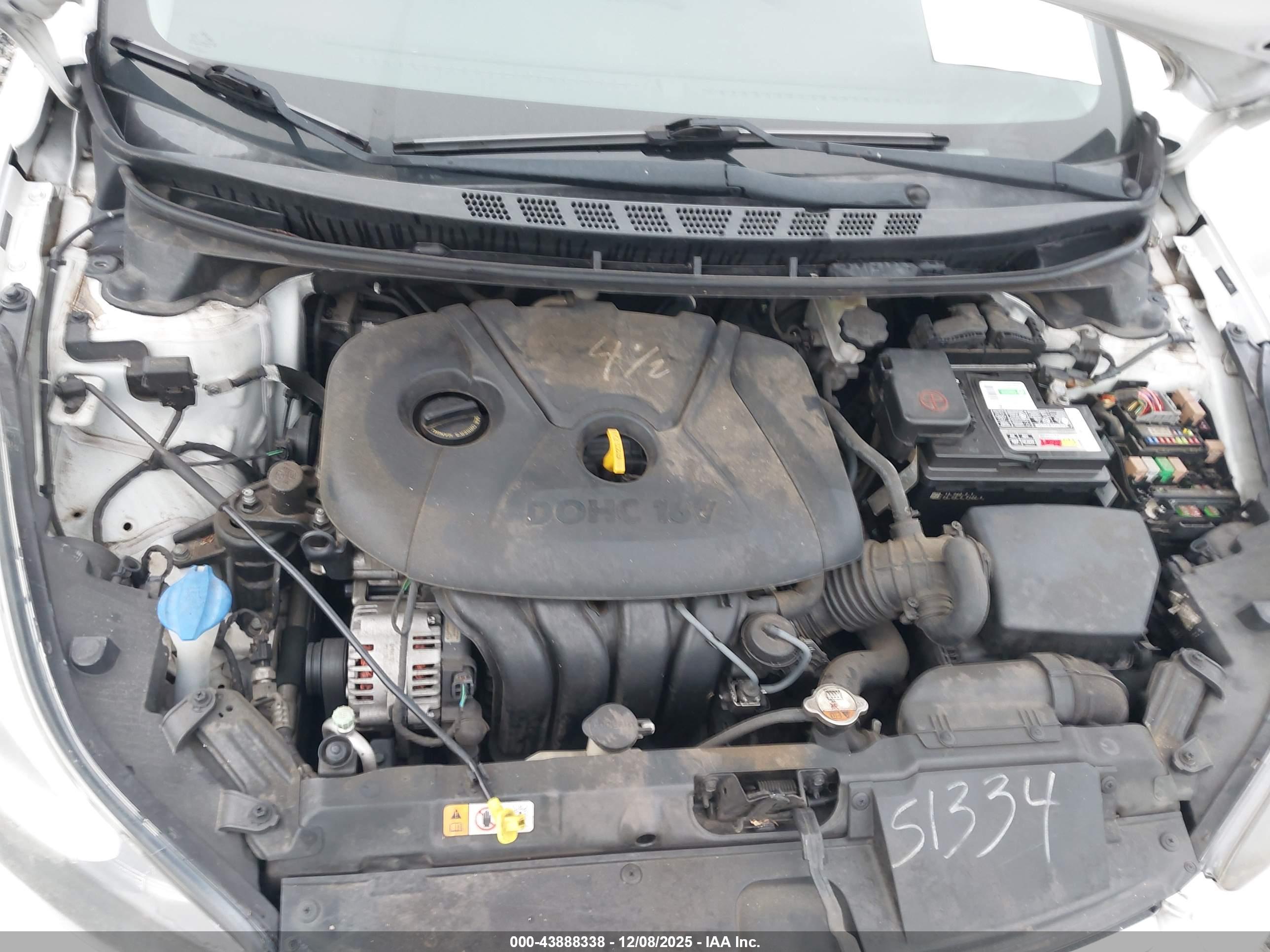 HYUNDAI ELANTRA image 10