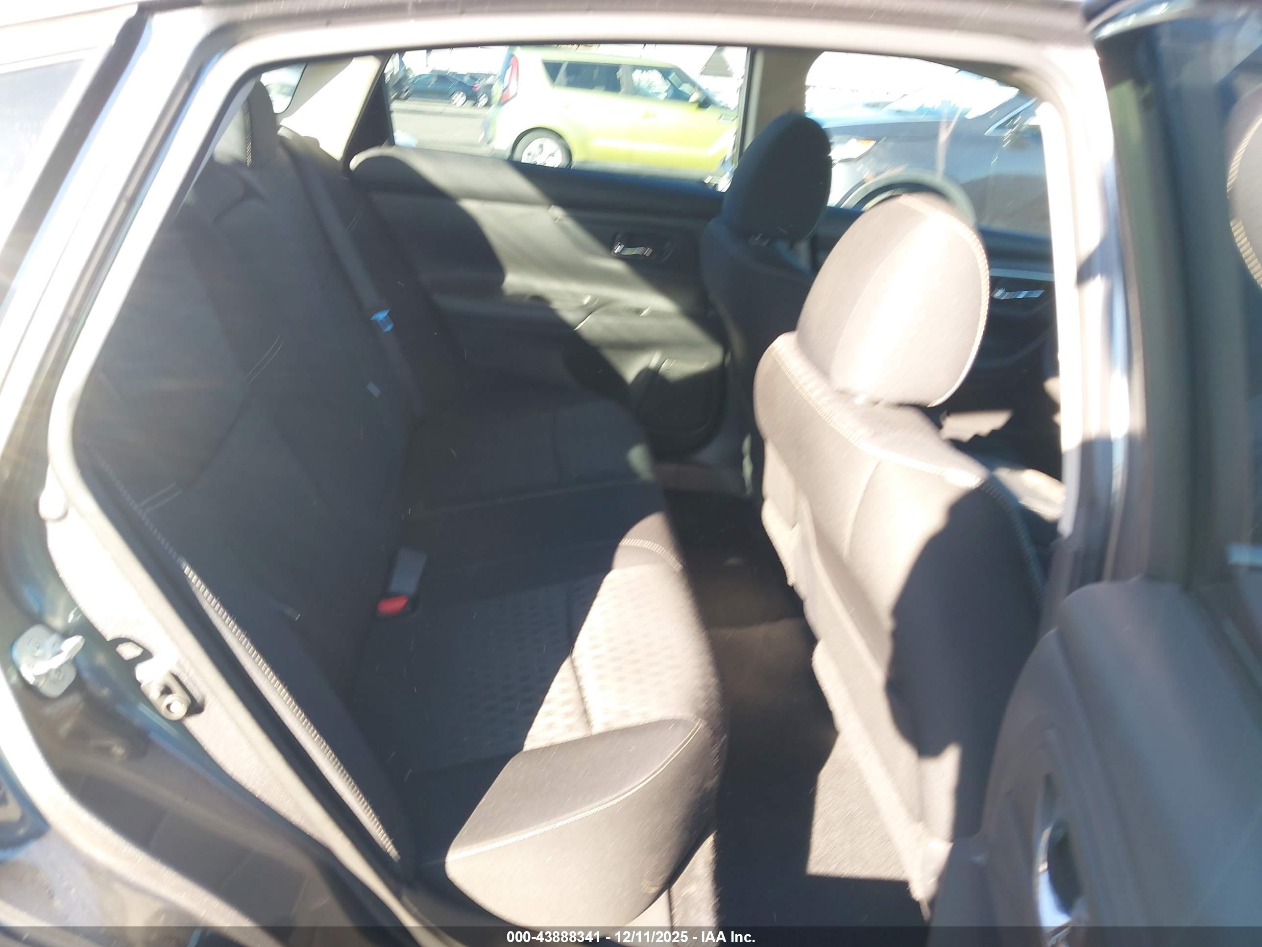 NISSAN ALTIMA image 8