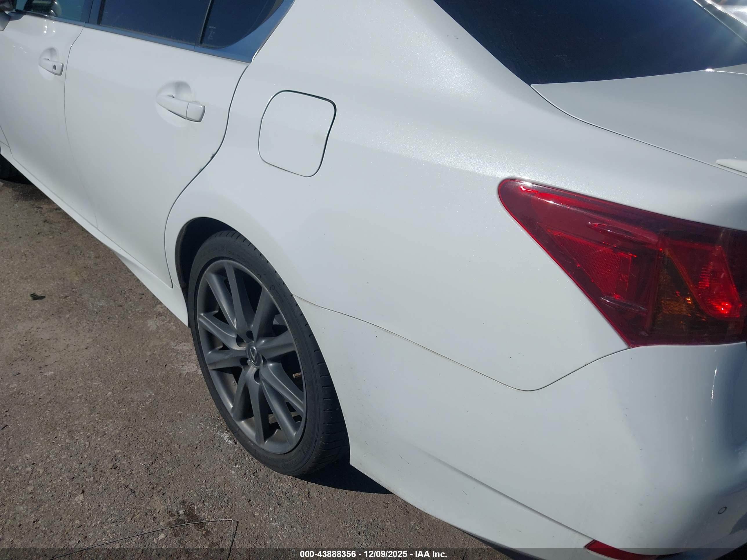 LEXUS GS image 6