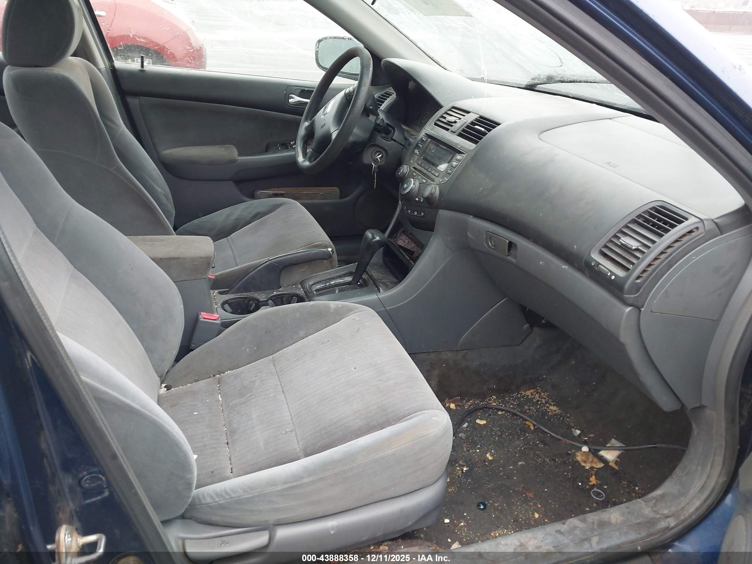 HONDA ACCORD image 5