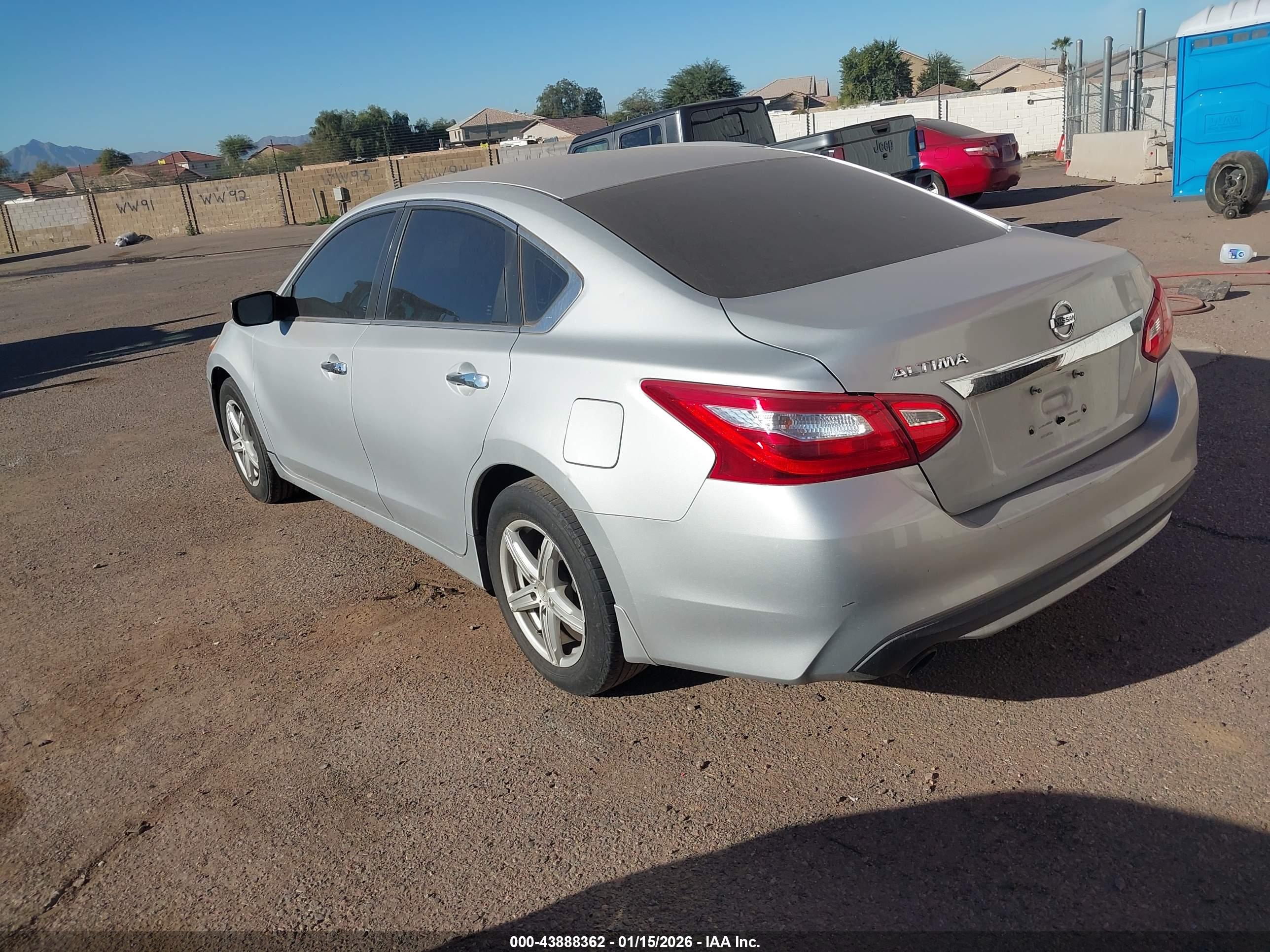 NISSAN ALTIMA image 3