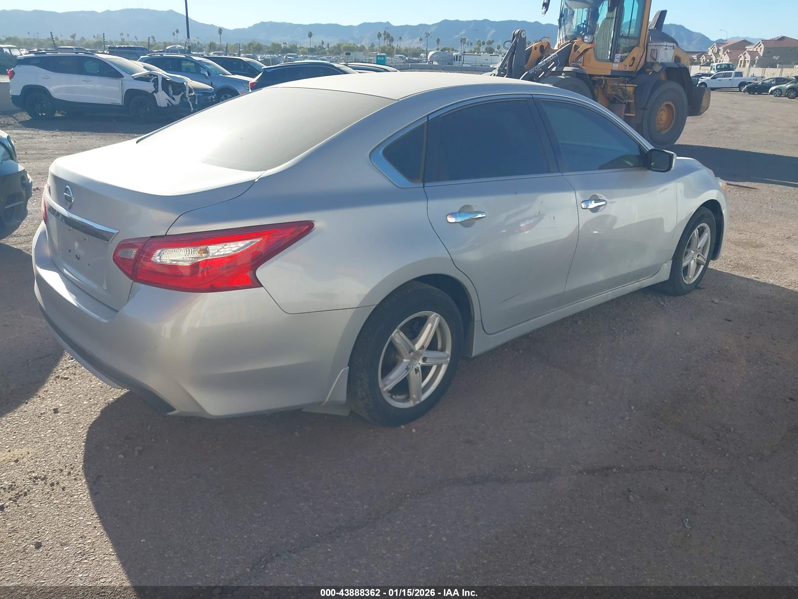 NISSAN ALTIMA image 4