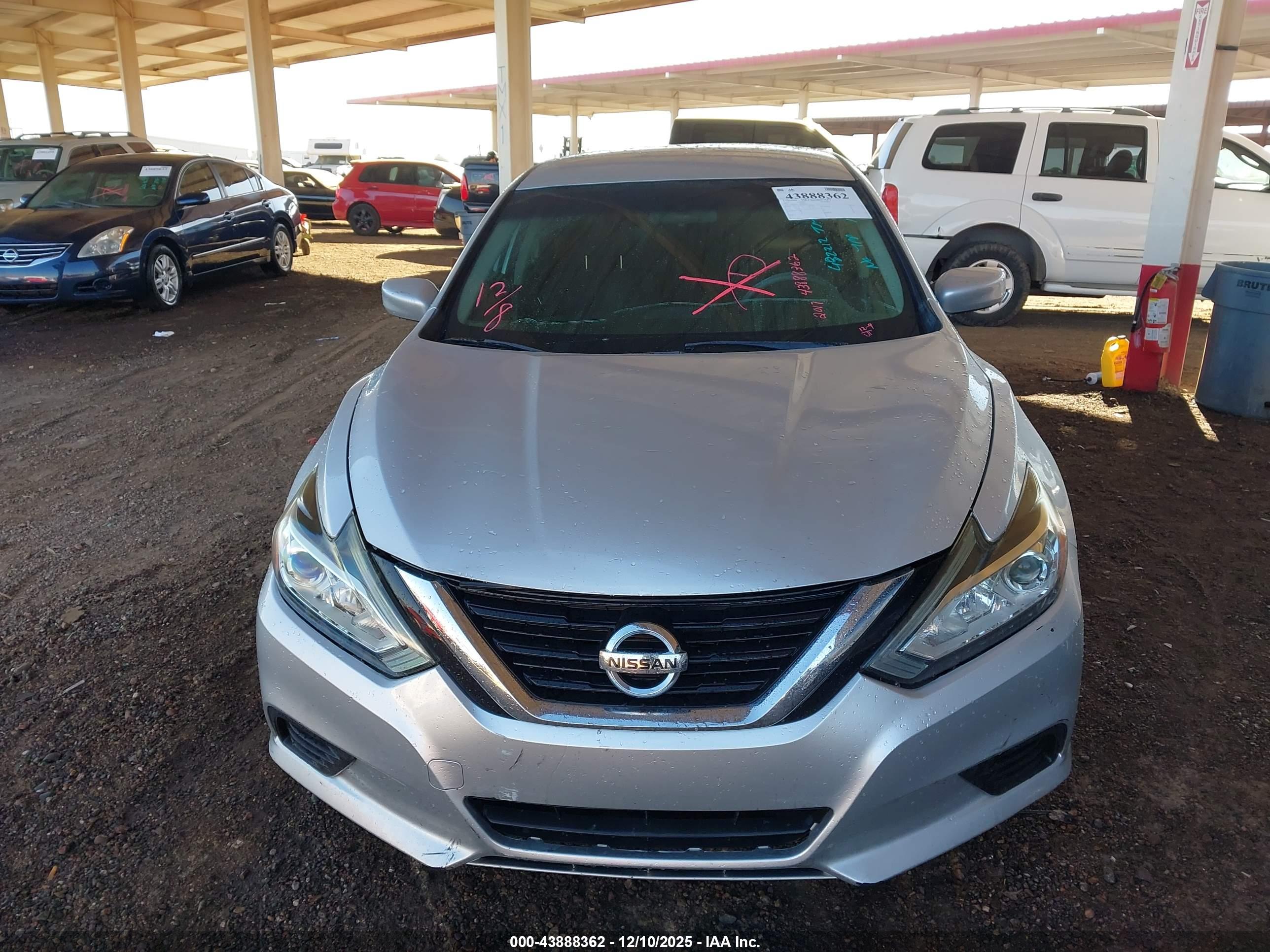 NISSAN ALTIMA image 6