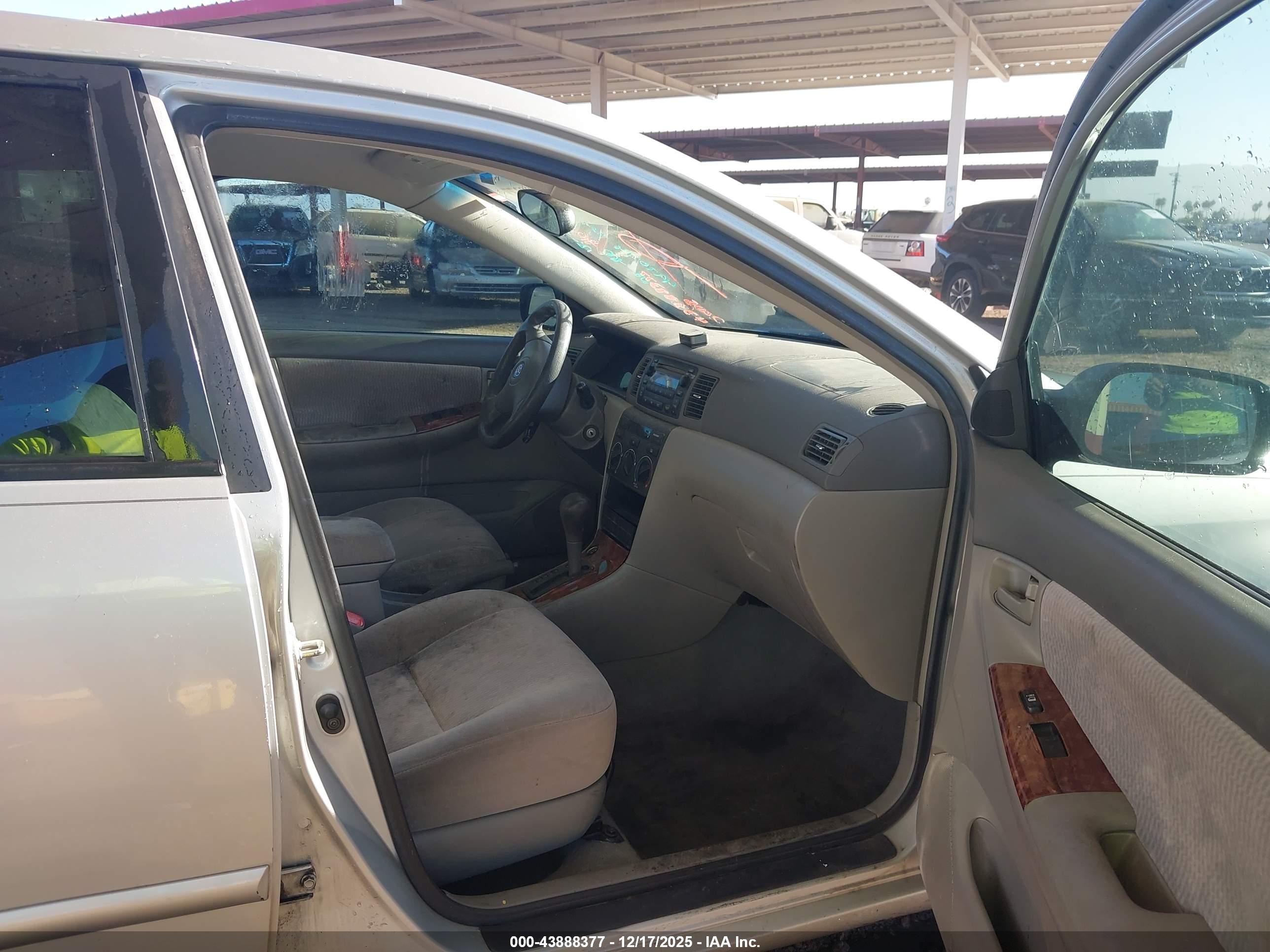 TOYOTA COROLLA image 5