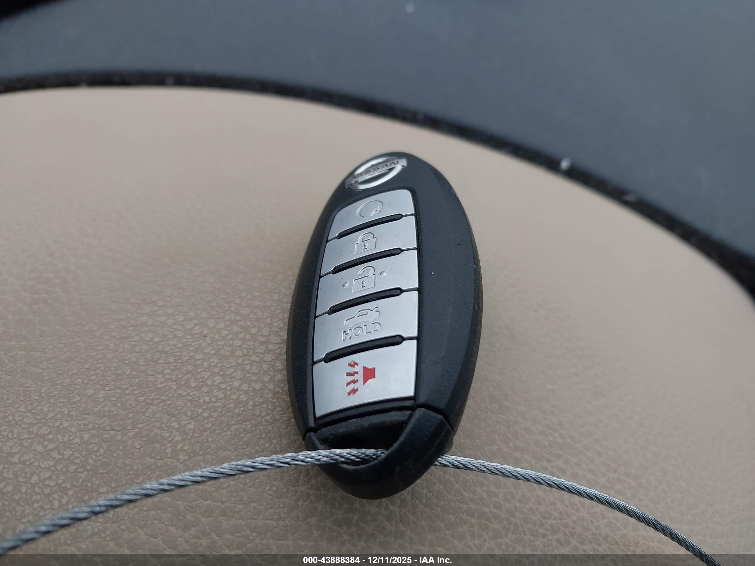 NISSAN ALTIMA image 11