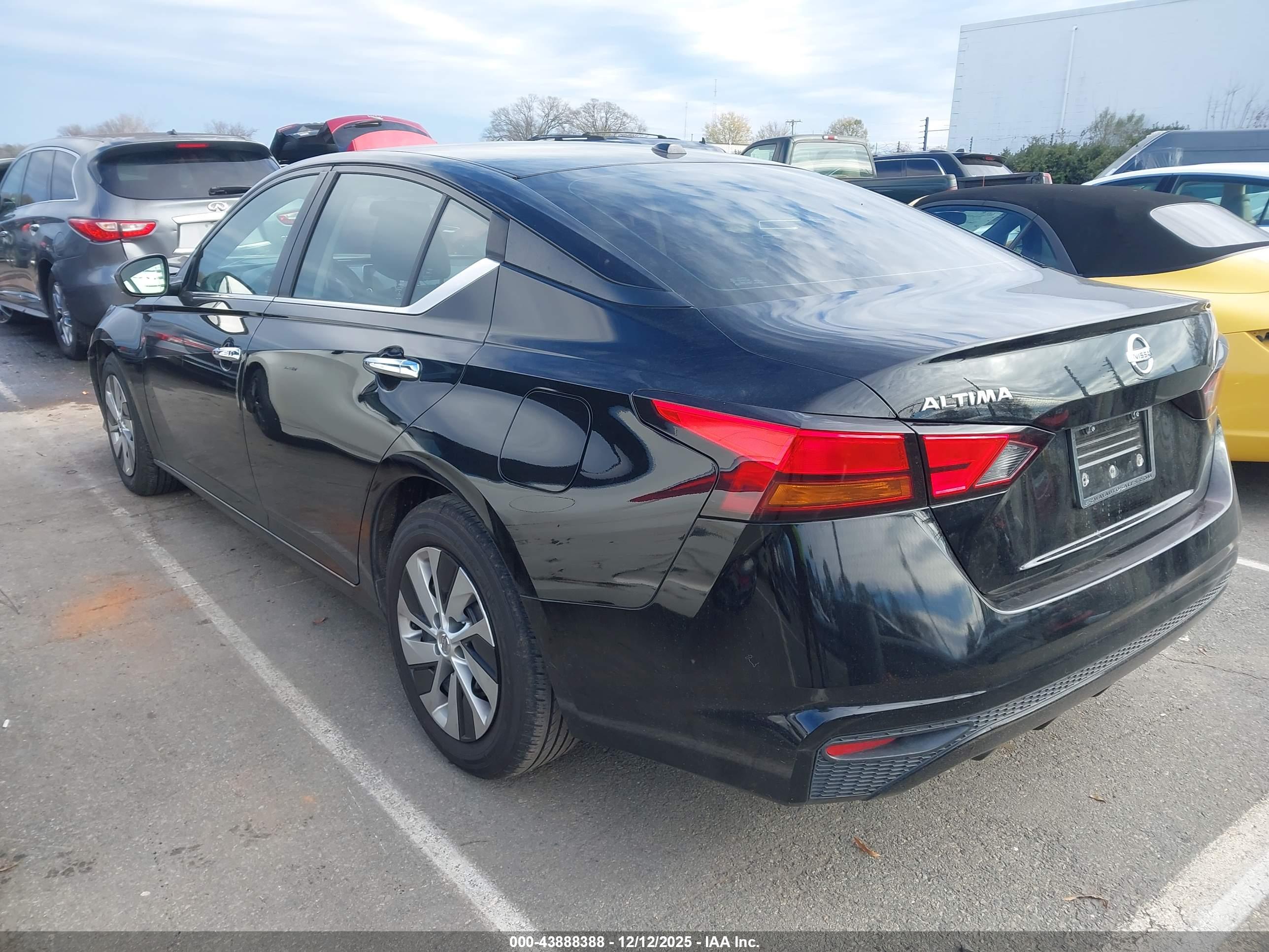 NISSAN ALTIMA image 3