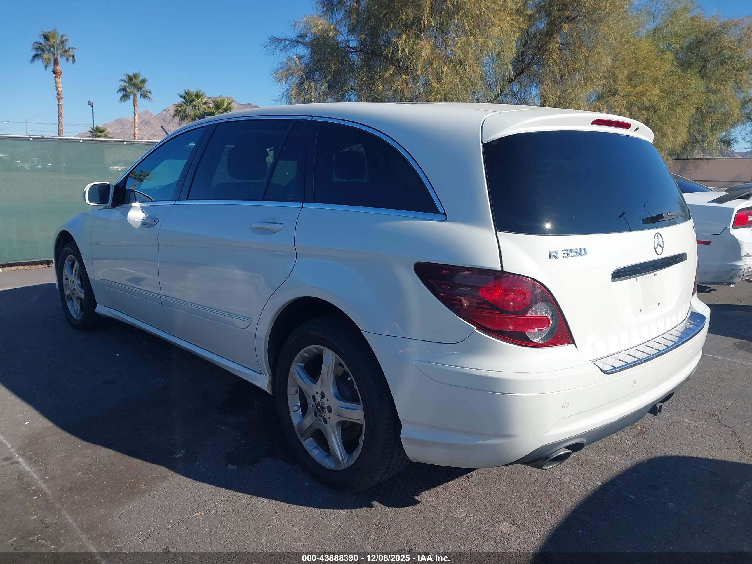 MERCEDES-BENZ R image 3