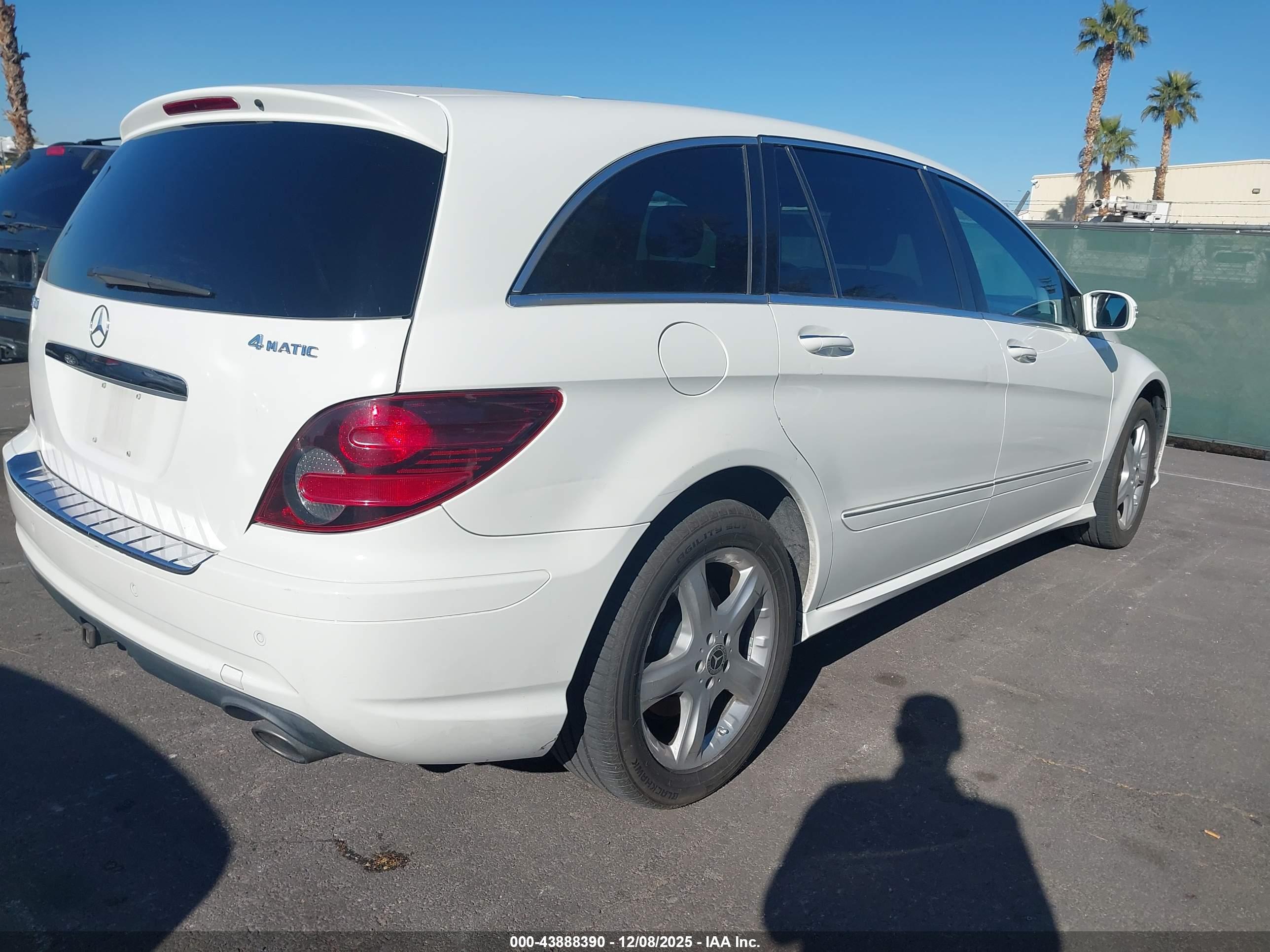 MERCEDES-BENZ R image 4