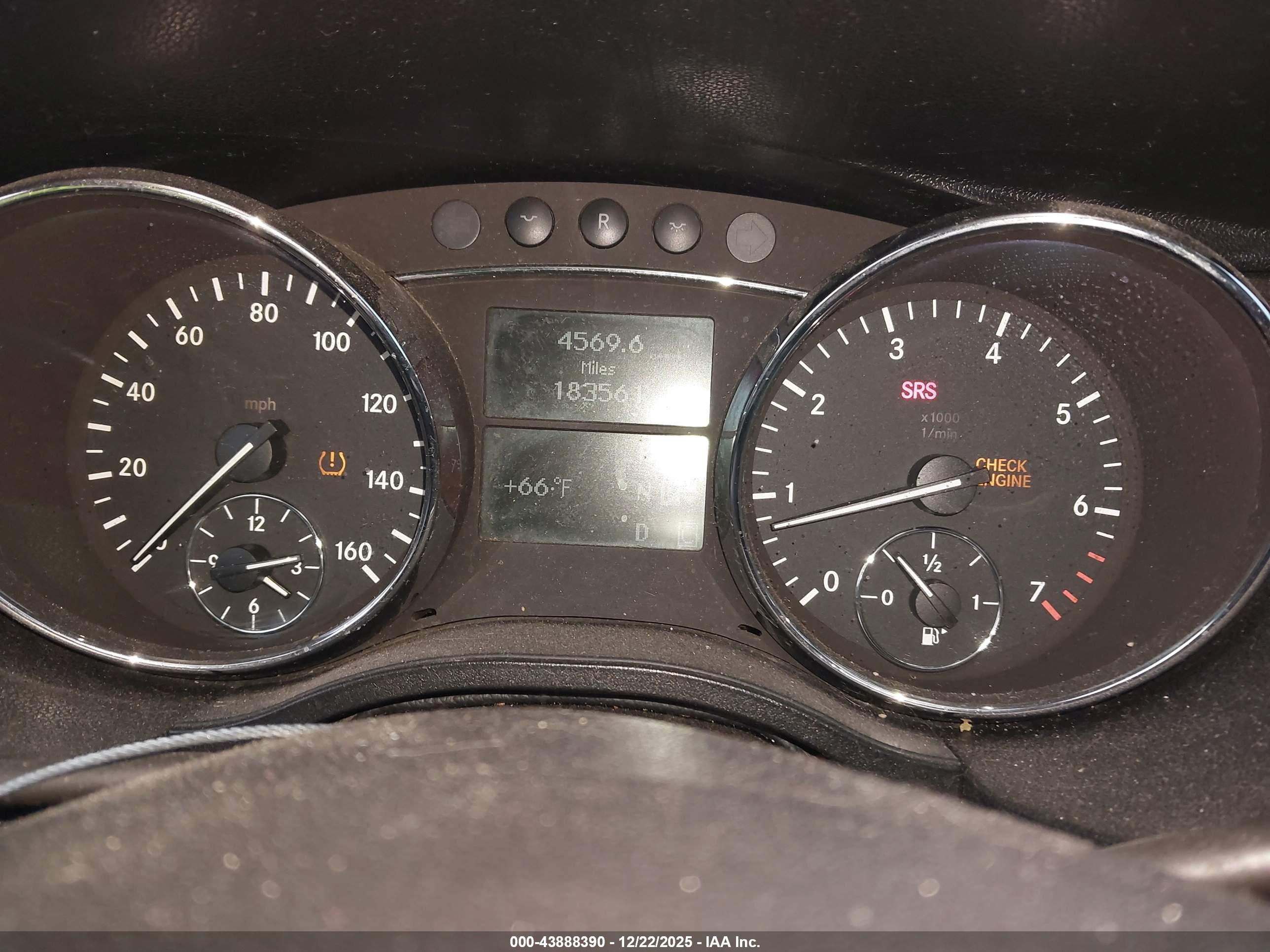 MERCEDES-BENZ R image 7
