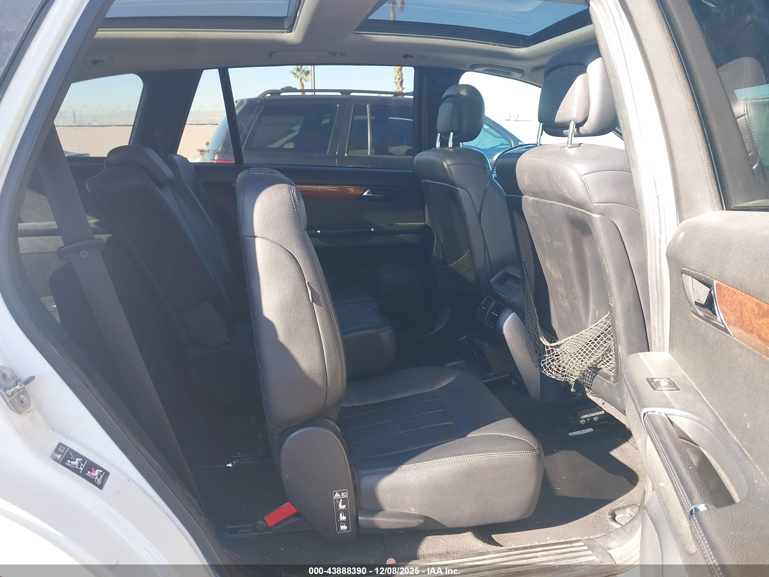 MERCEDES-BENZ R image 8