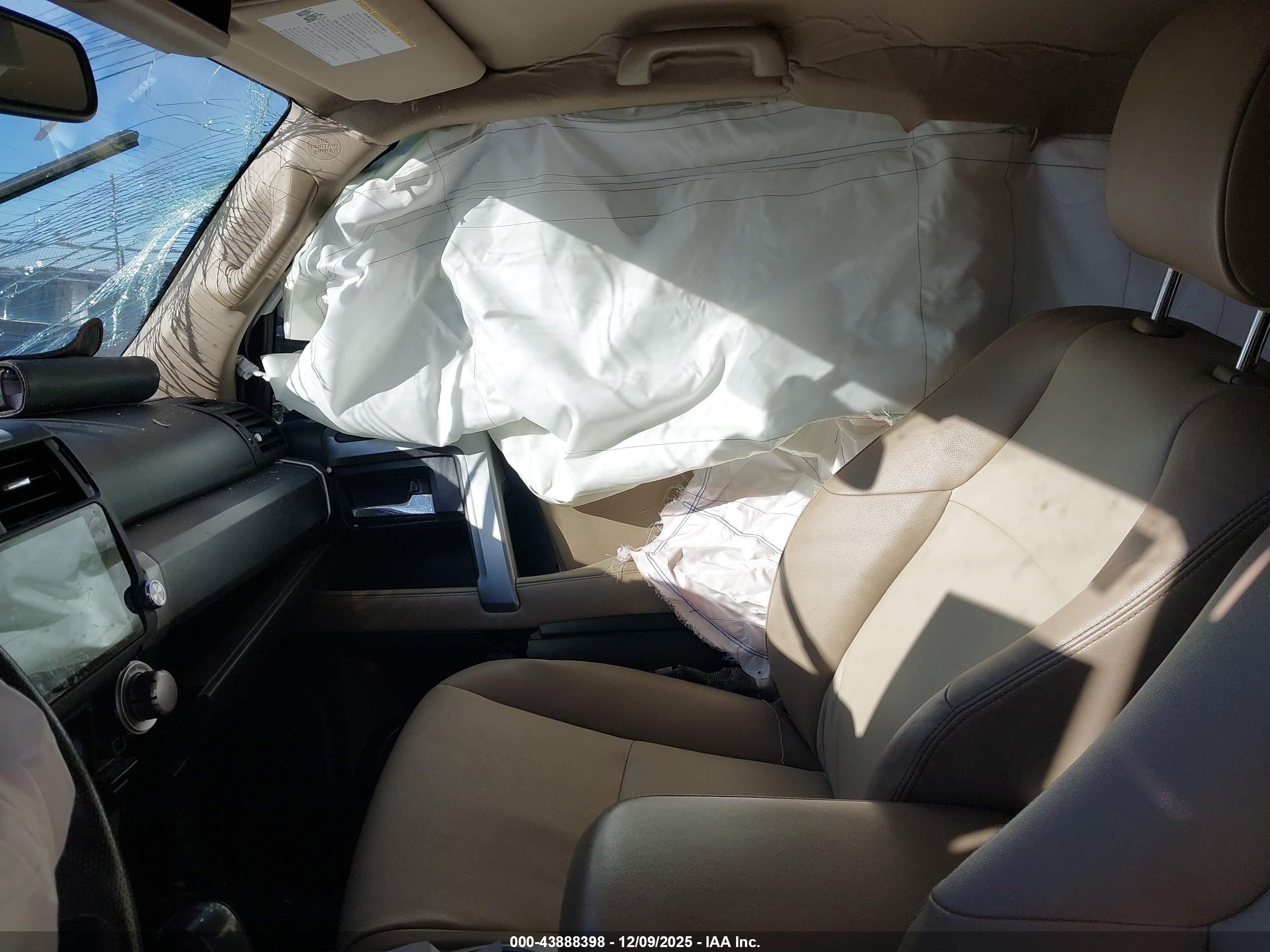 TOYOTA 4RUNNER image 5