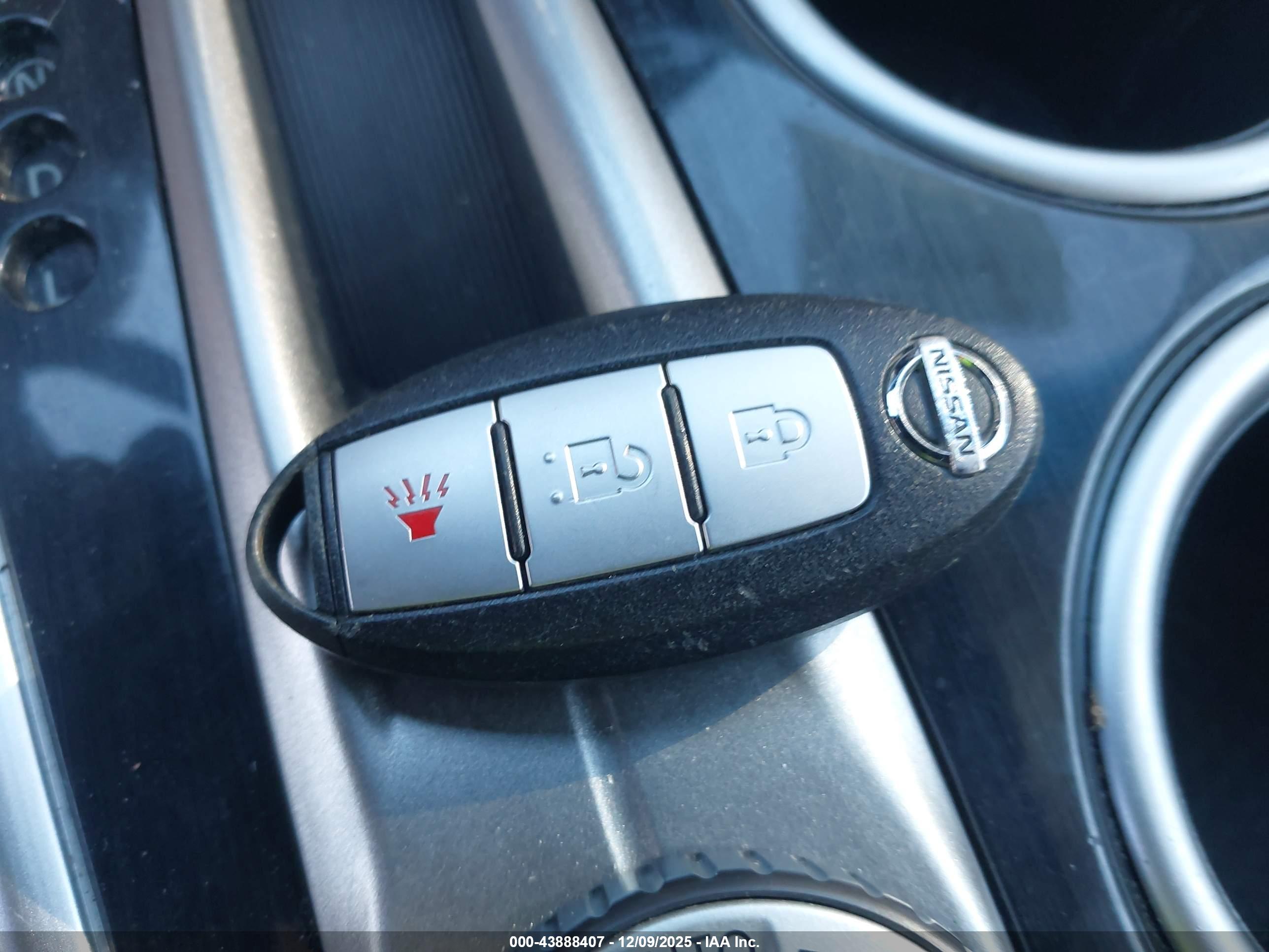 NISSAN PATHFINDER image 11