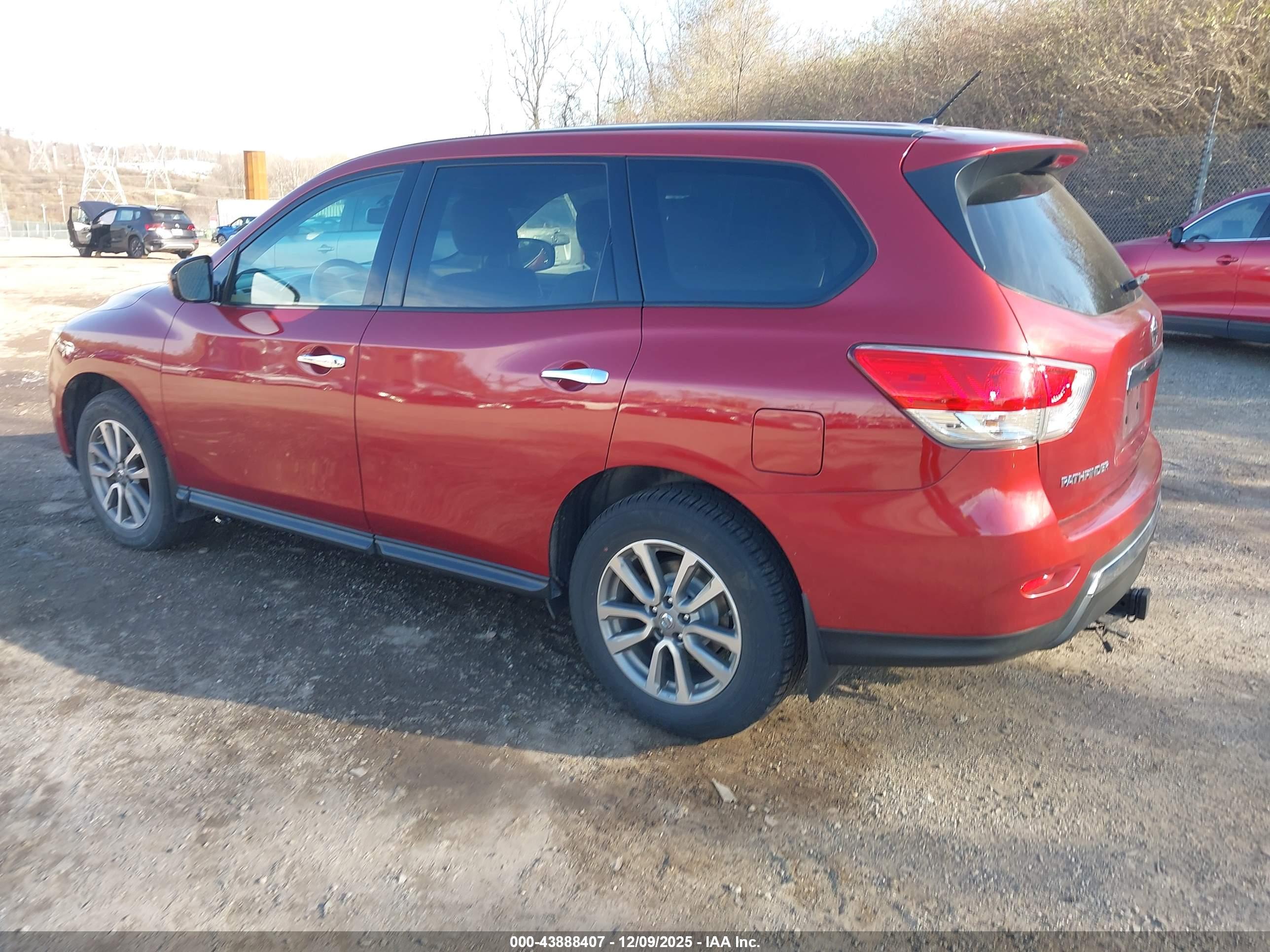 NISSAN PATHFINDER image 3