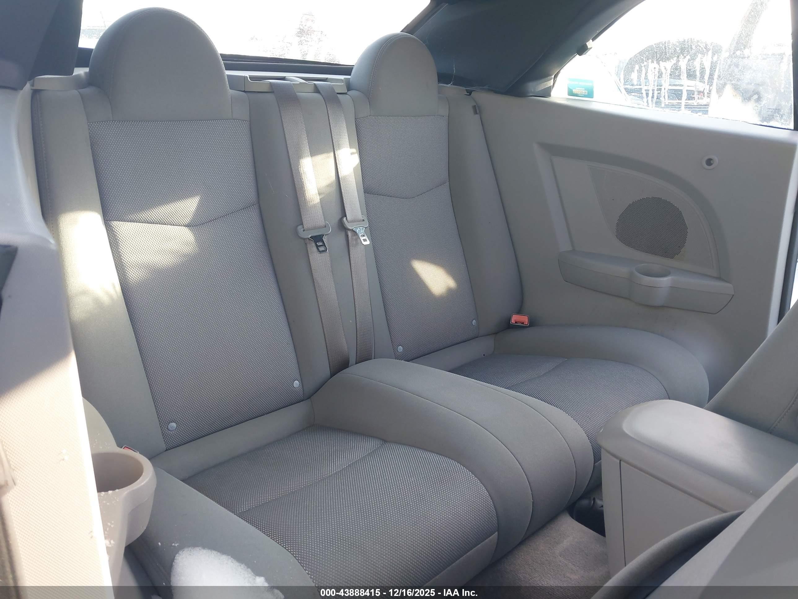 CHRYSLER SEBRING image 8