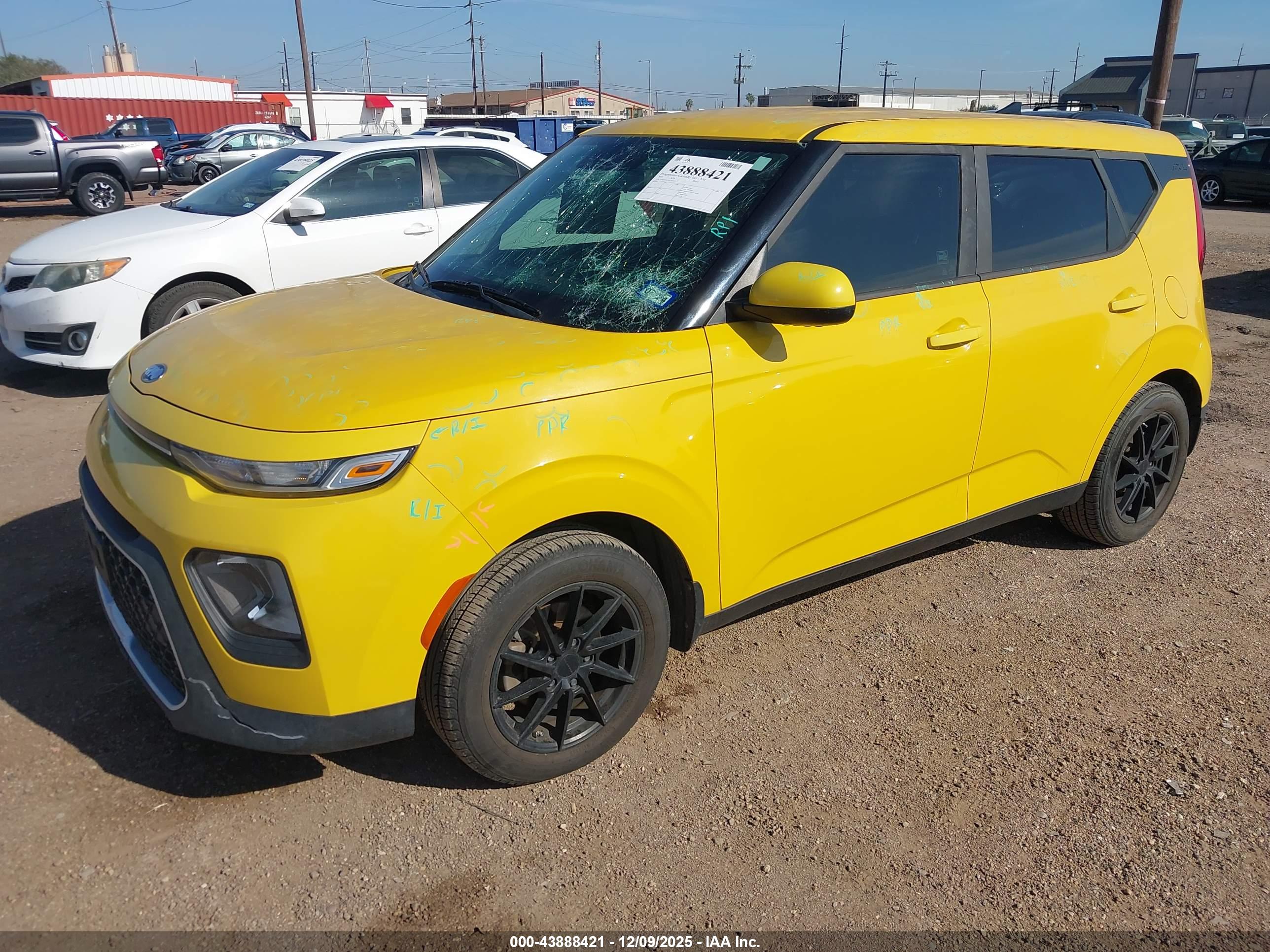 KIA SOUL image 2